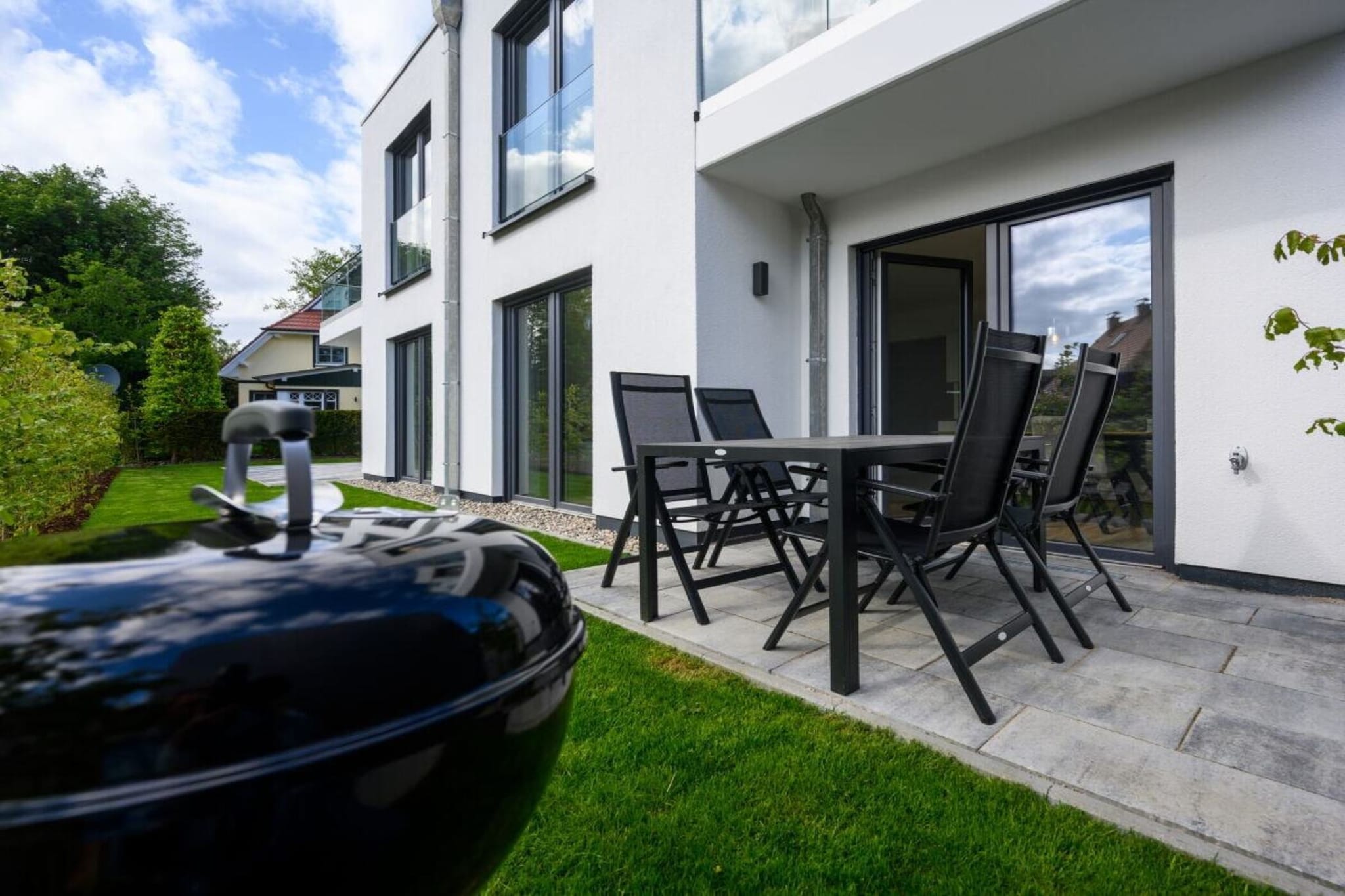 453224-Terrace balcony