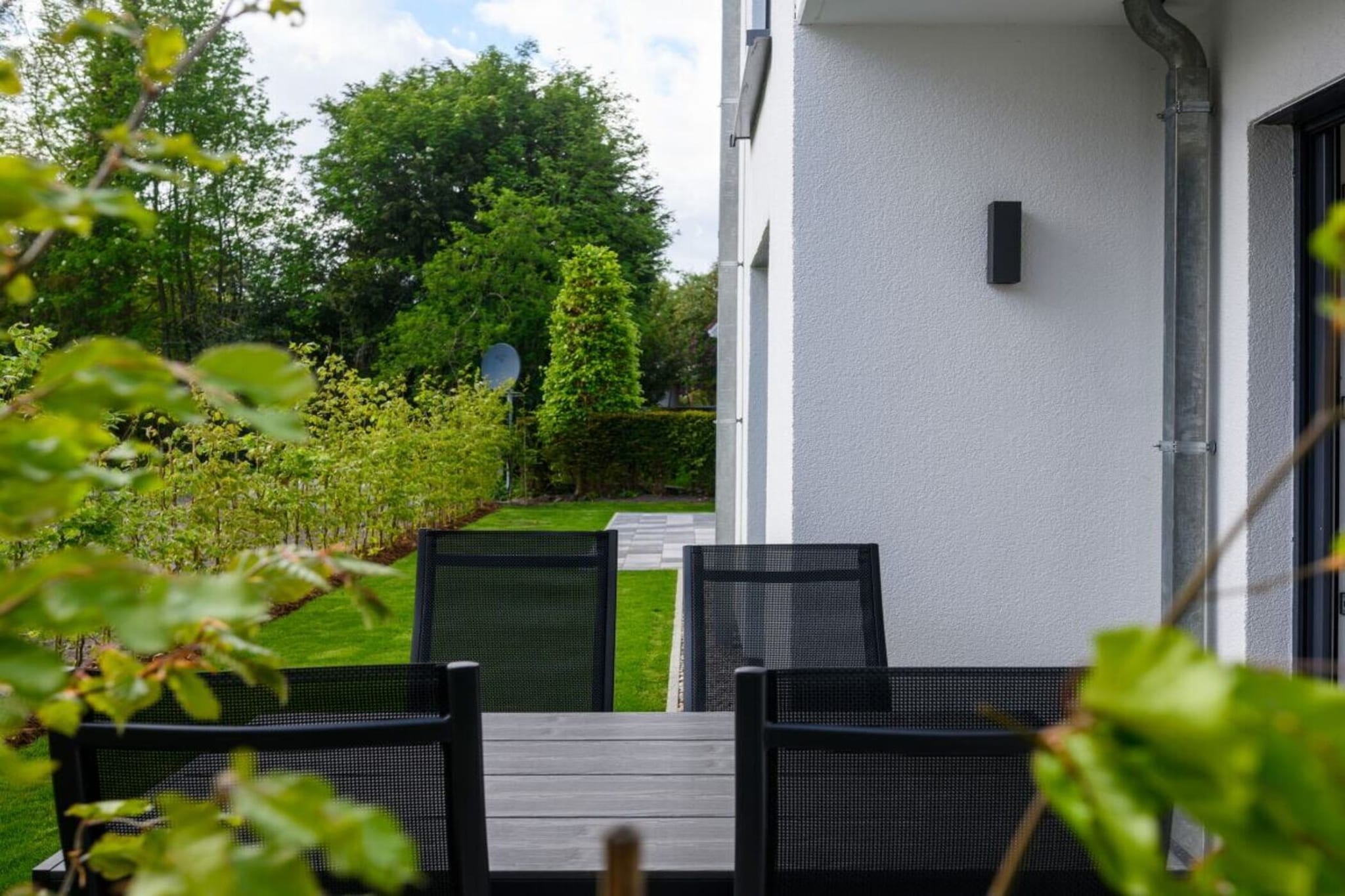 453224-Terrace balcony