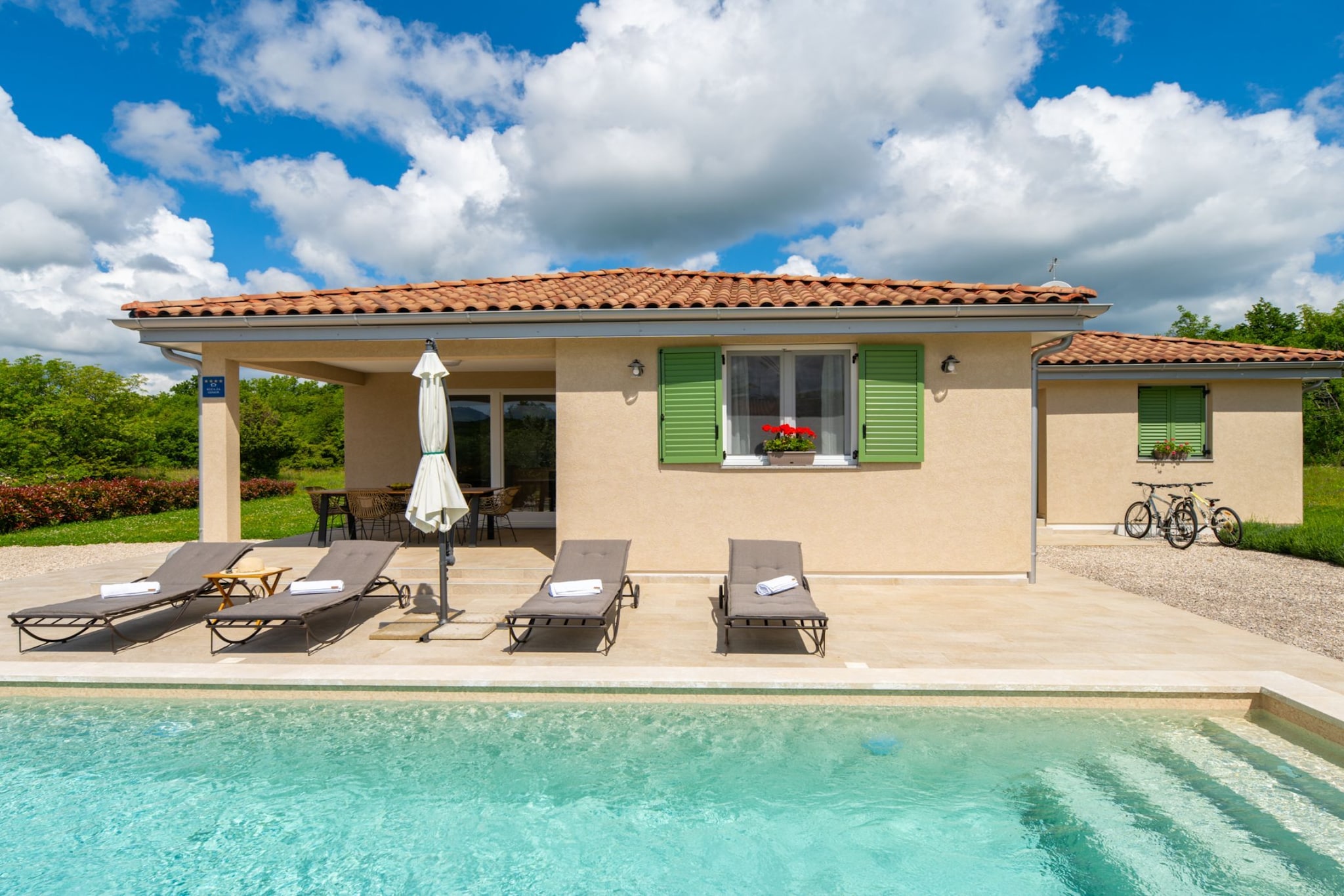 Holiday Home Milevoj - Three Bedroom Holiday Home-Pool