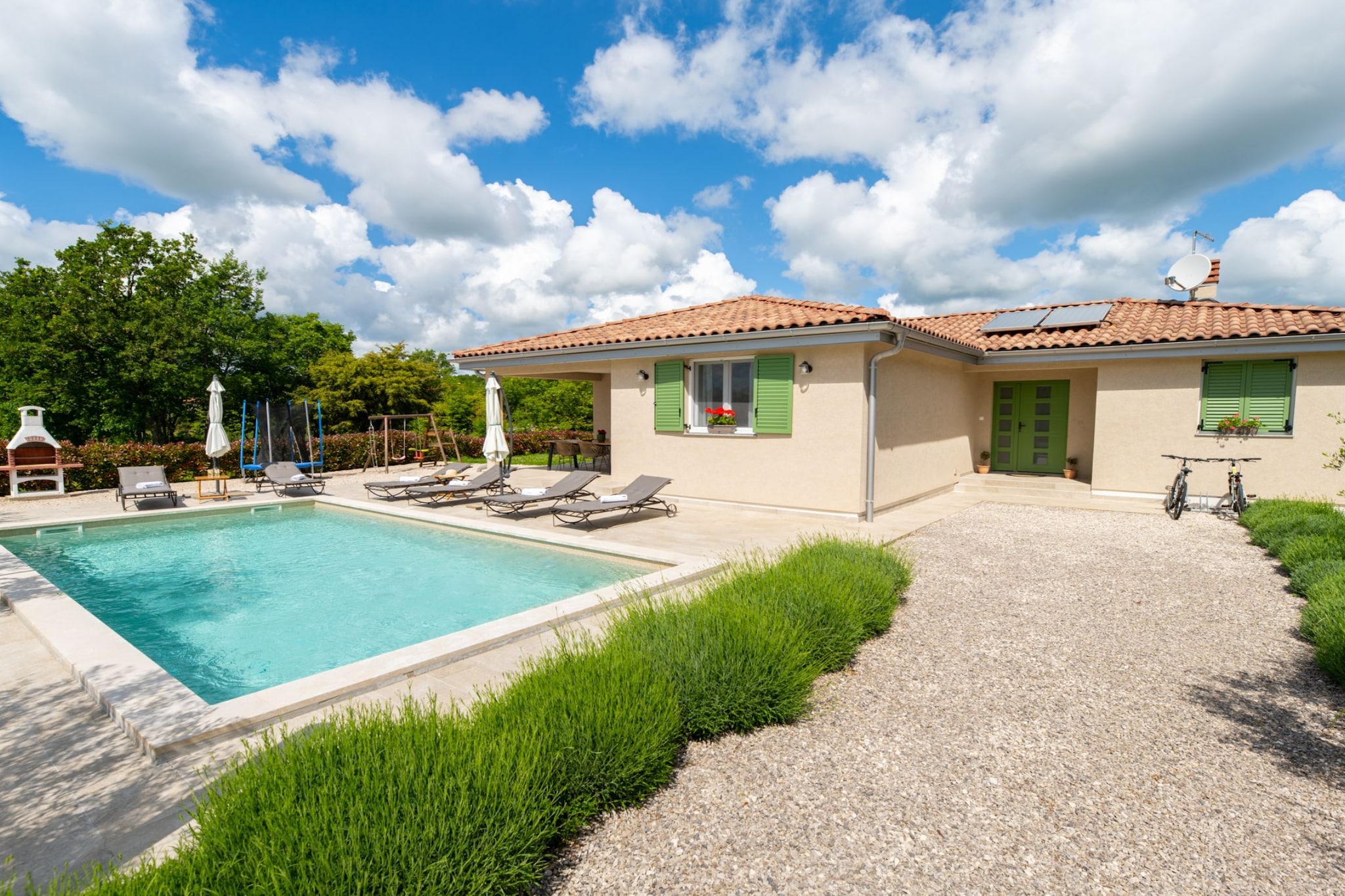 Holiday Home Milevoj - Three Bedroom Holiday Home-Pool
