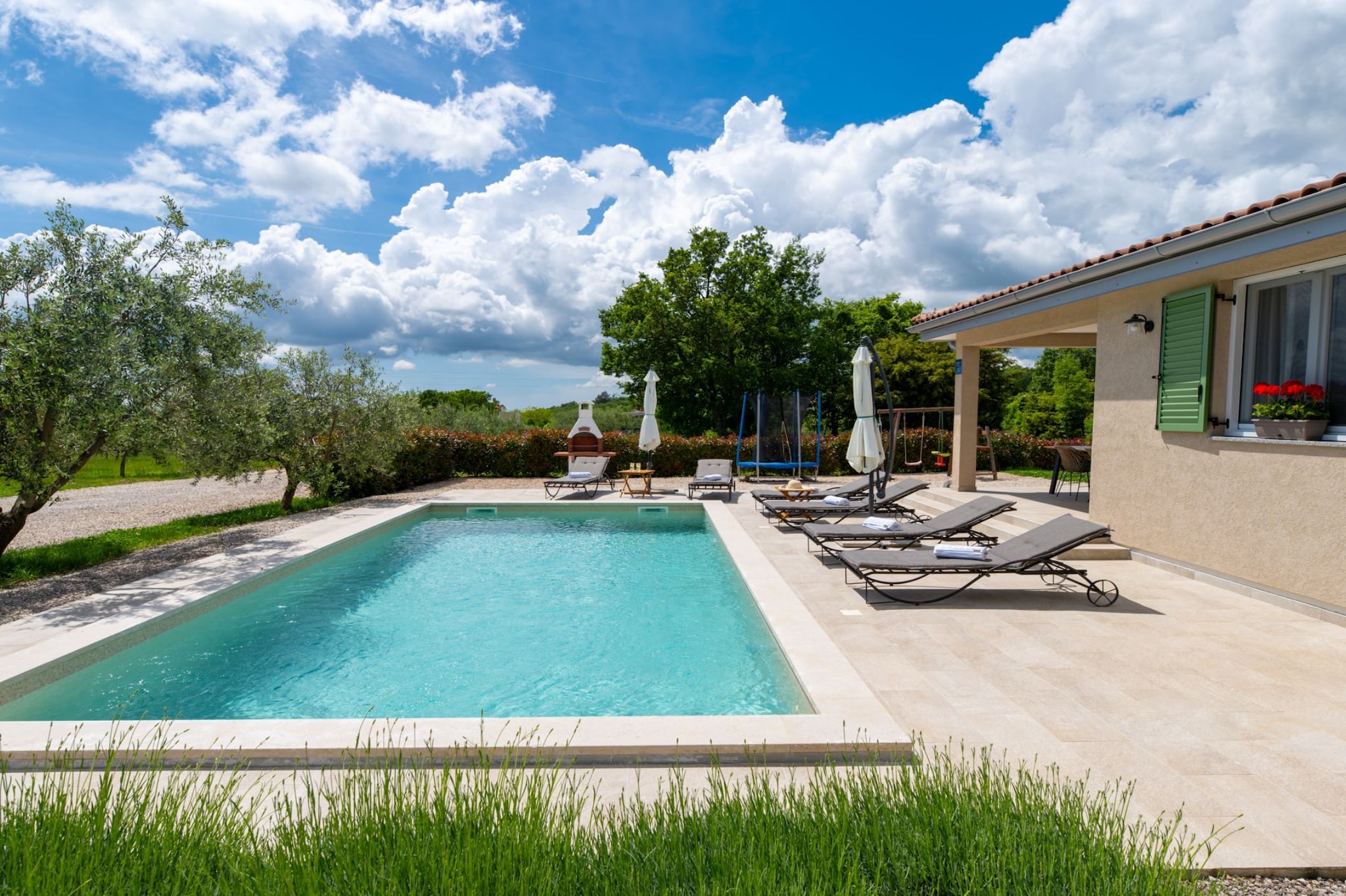 Holiday Home Milevoj - Three Bedroom Holiday Home-Pool