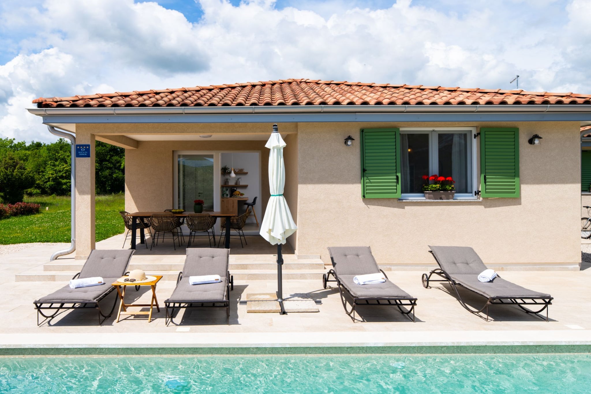 Holiday Home Milevoj - Three Bedroom Holiday Home-Pool