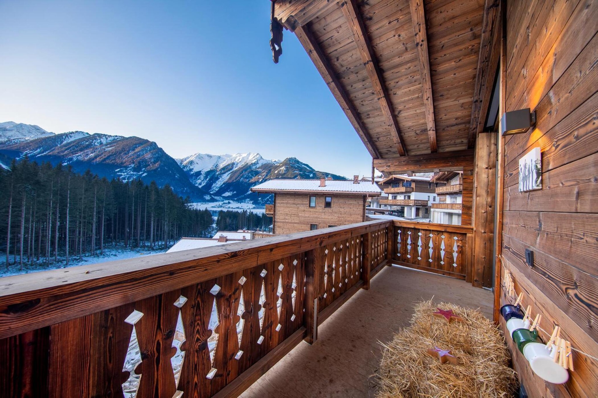 Nationalpark Chalet Grossschober-Buitenkant zomer