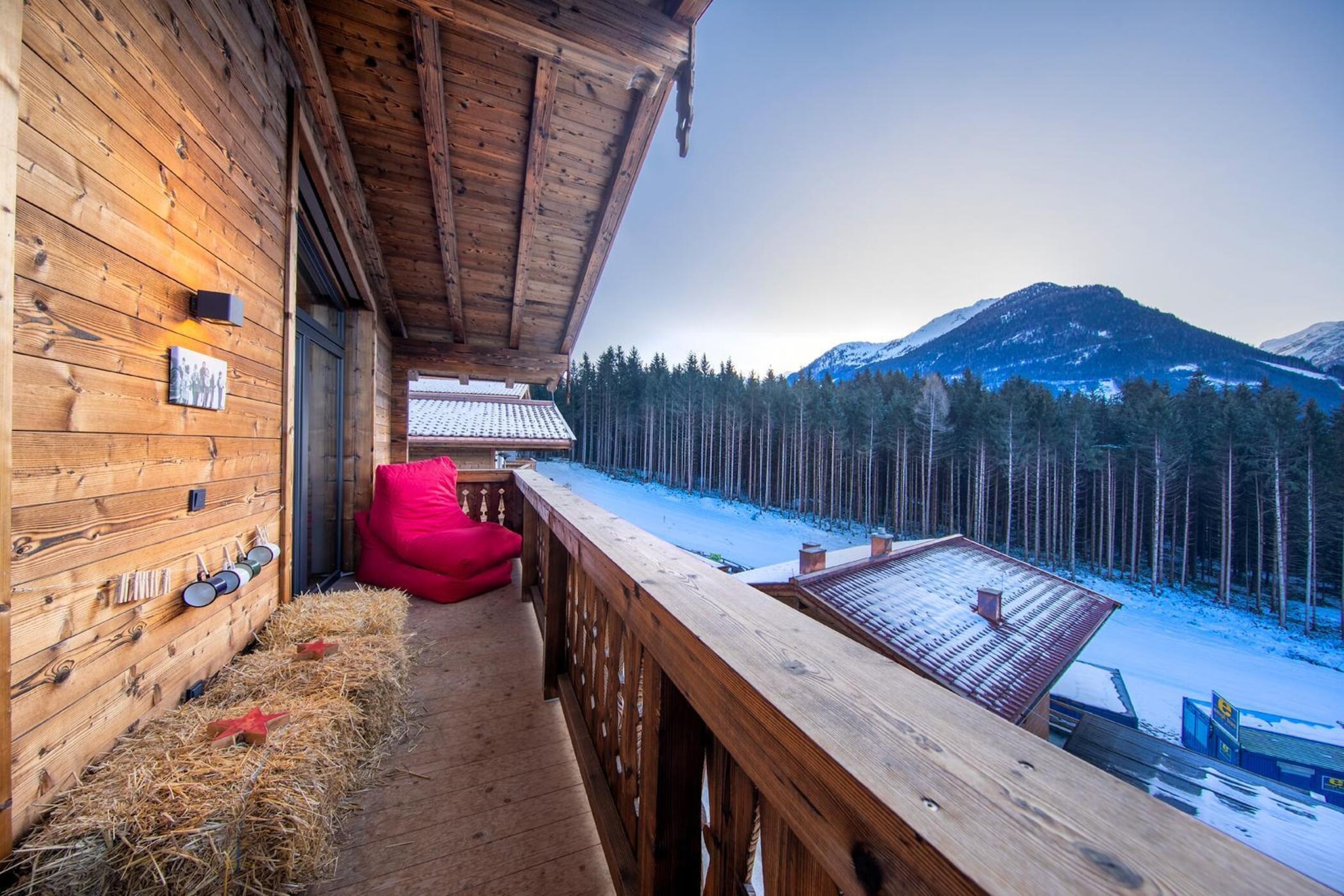 Nationalpark Chalet Grossschober-Buitenkant zomer