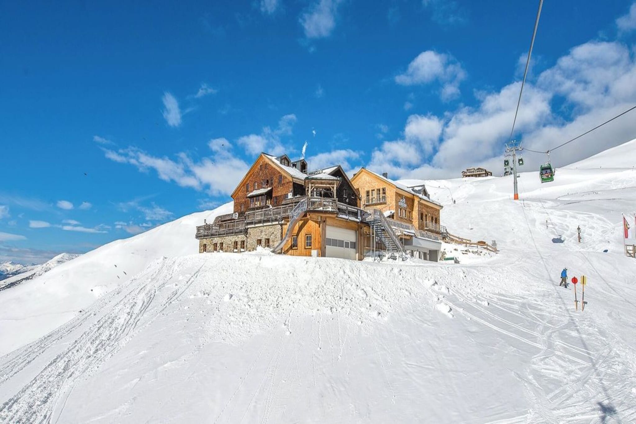Nationalpark Chalet Grossschober-Buitenkant zomer