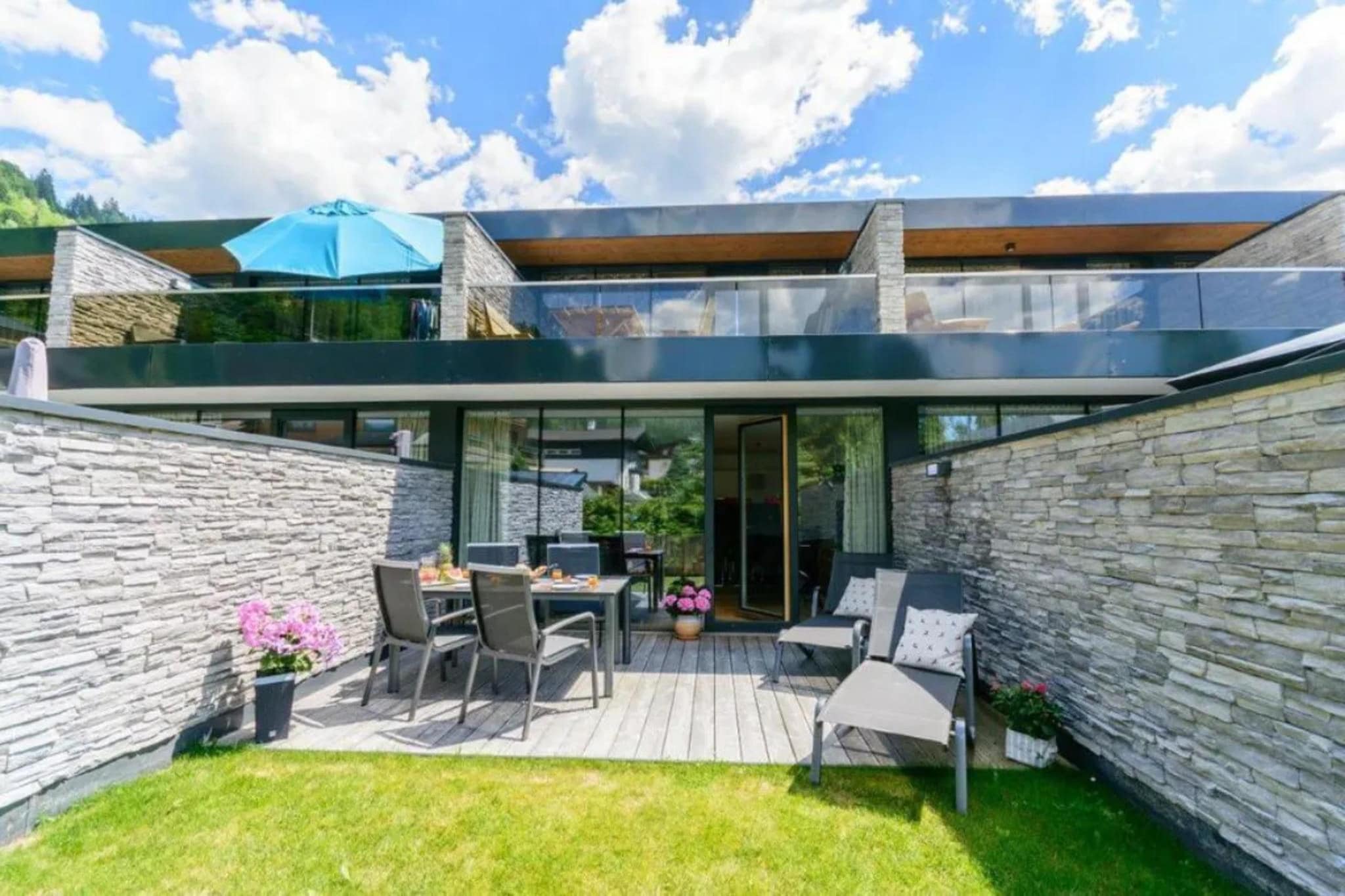 Residenz Wildkogelbahnen Top 6 - Buitenkant zomer