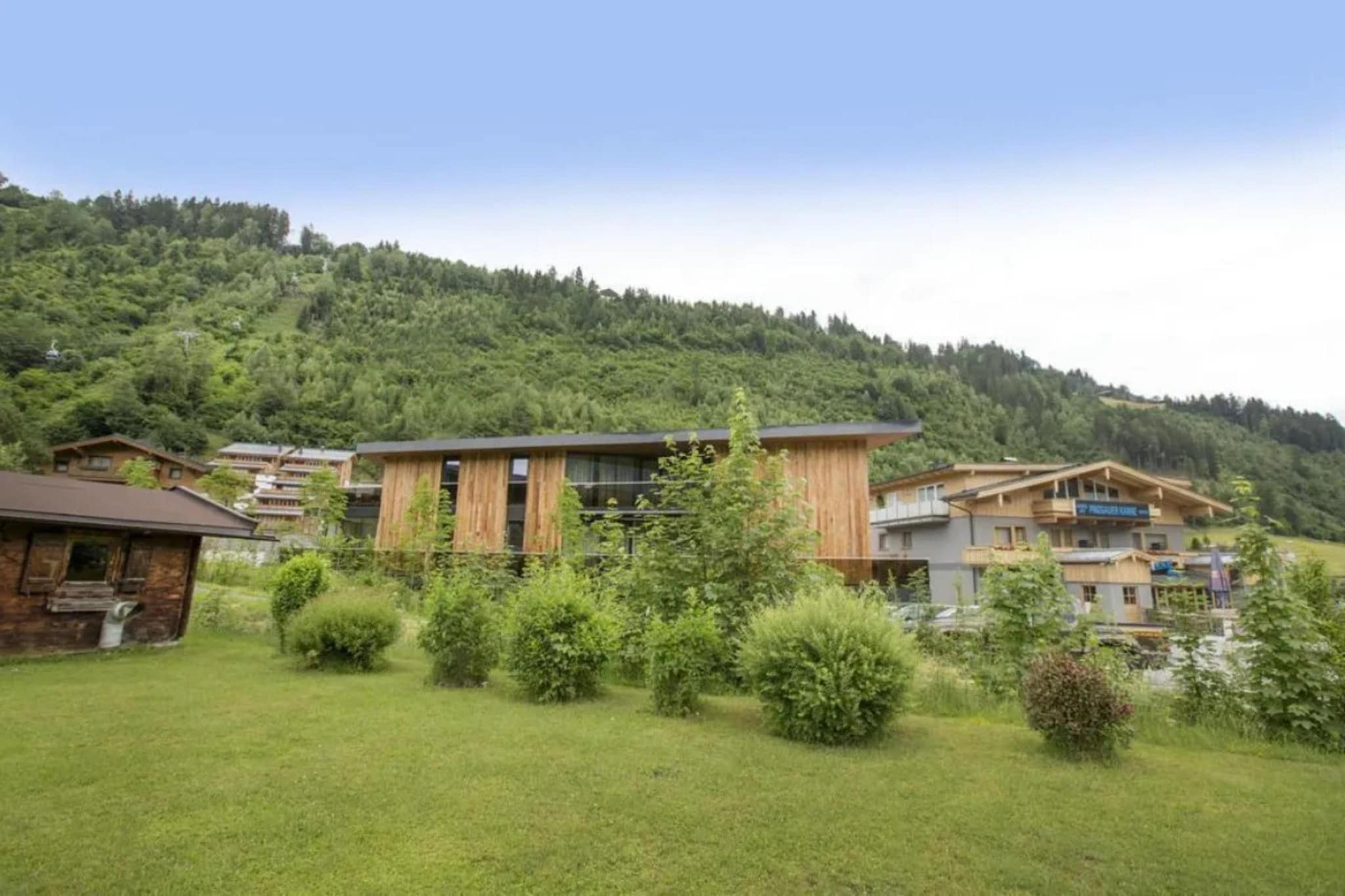 Residenz Wildkogelbahnen Top 8 - Tuinen zomer