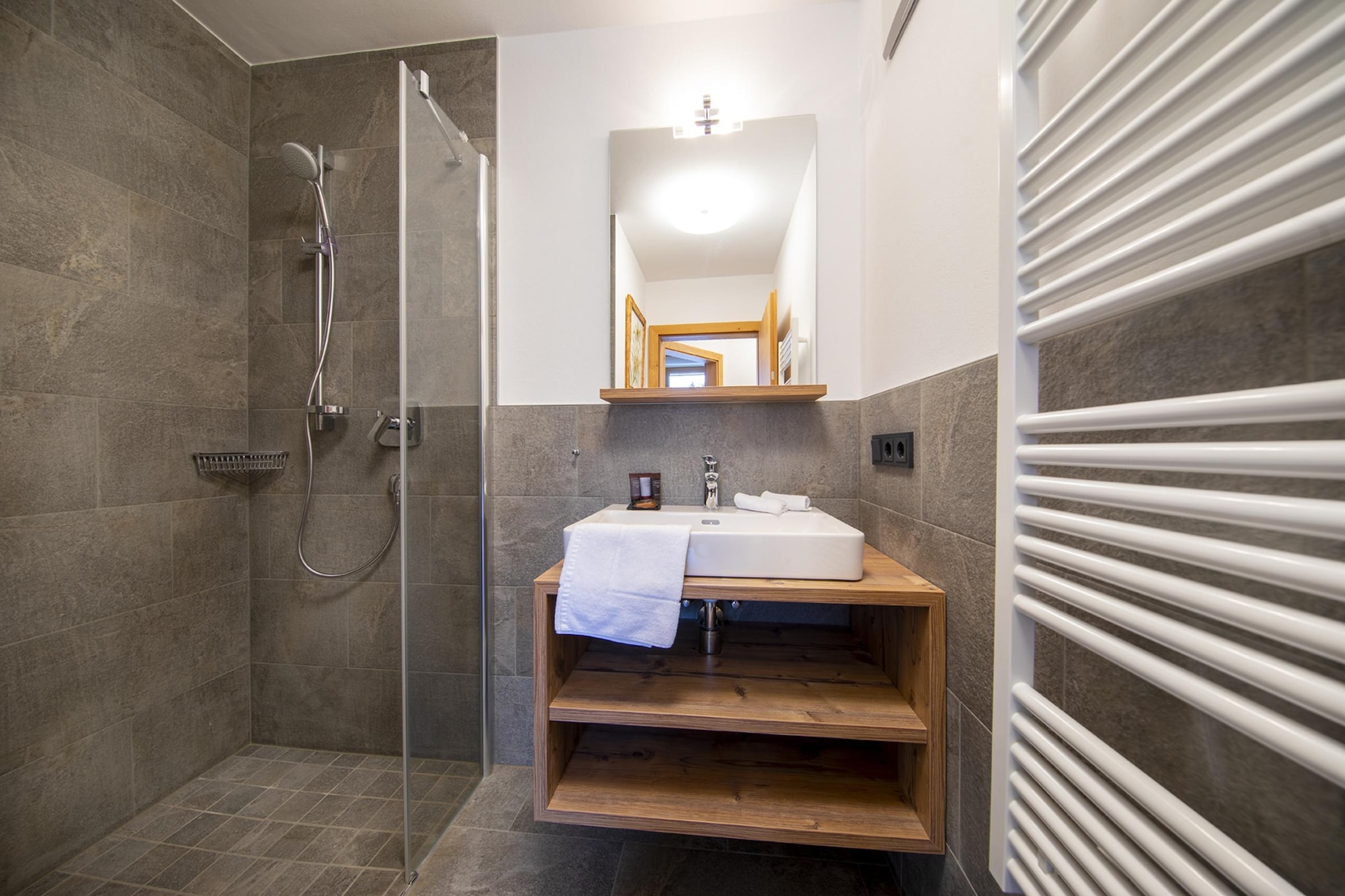 Nationalpark Chalet Malhamhorn-Badkamer