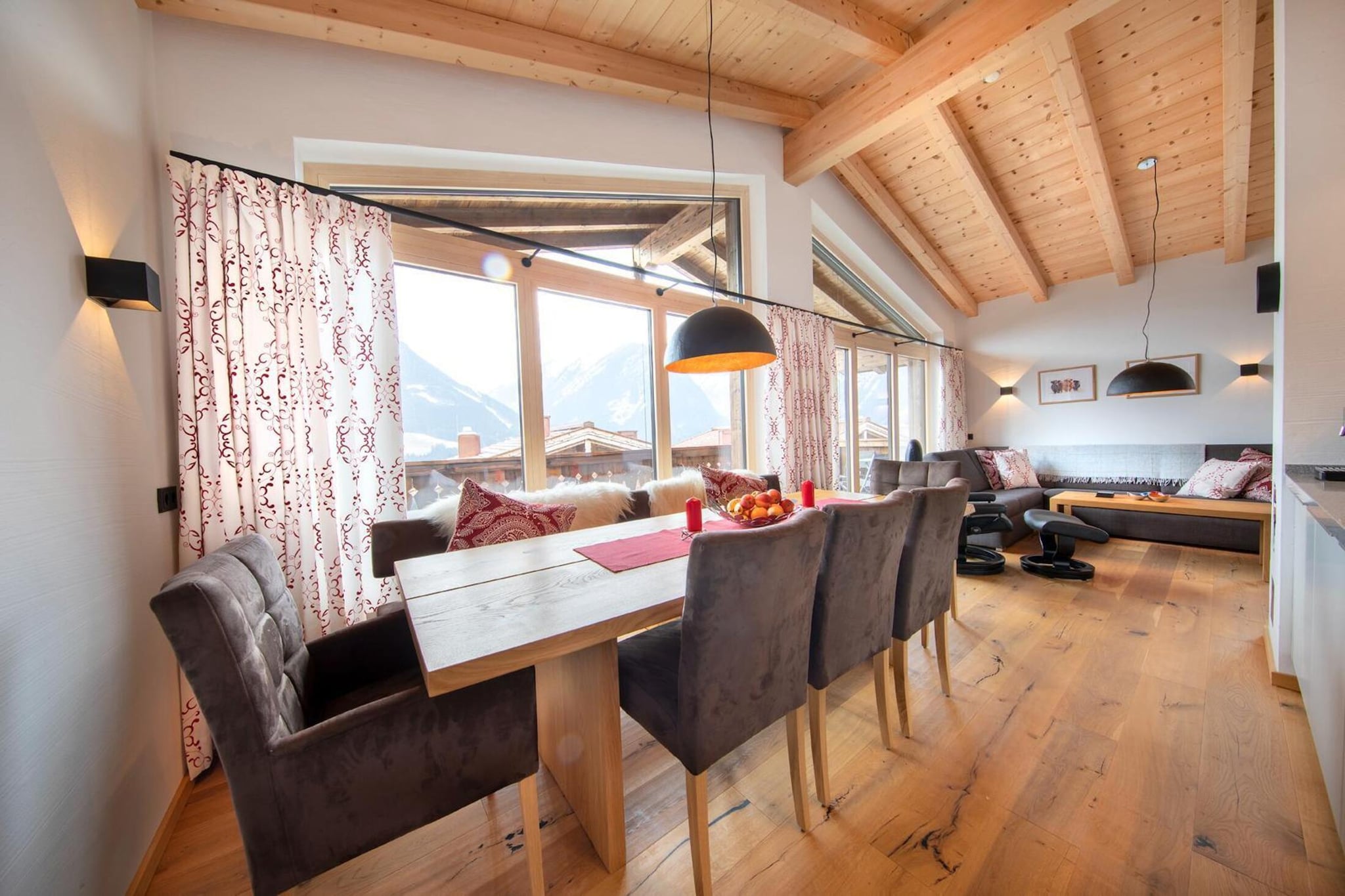 Nationalpark Chalet Rötspitze-Eetkamer