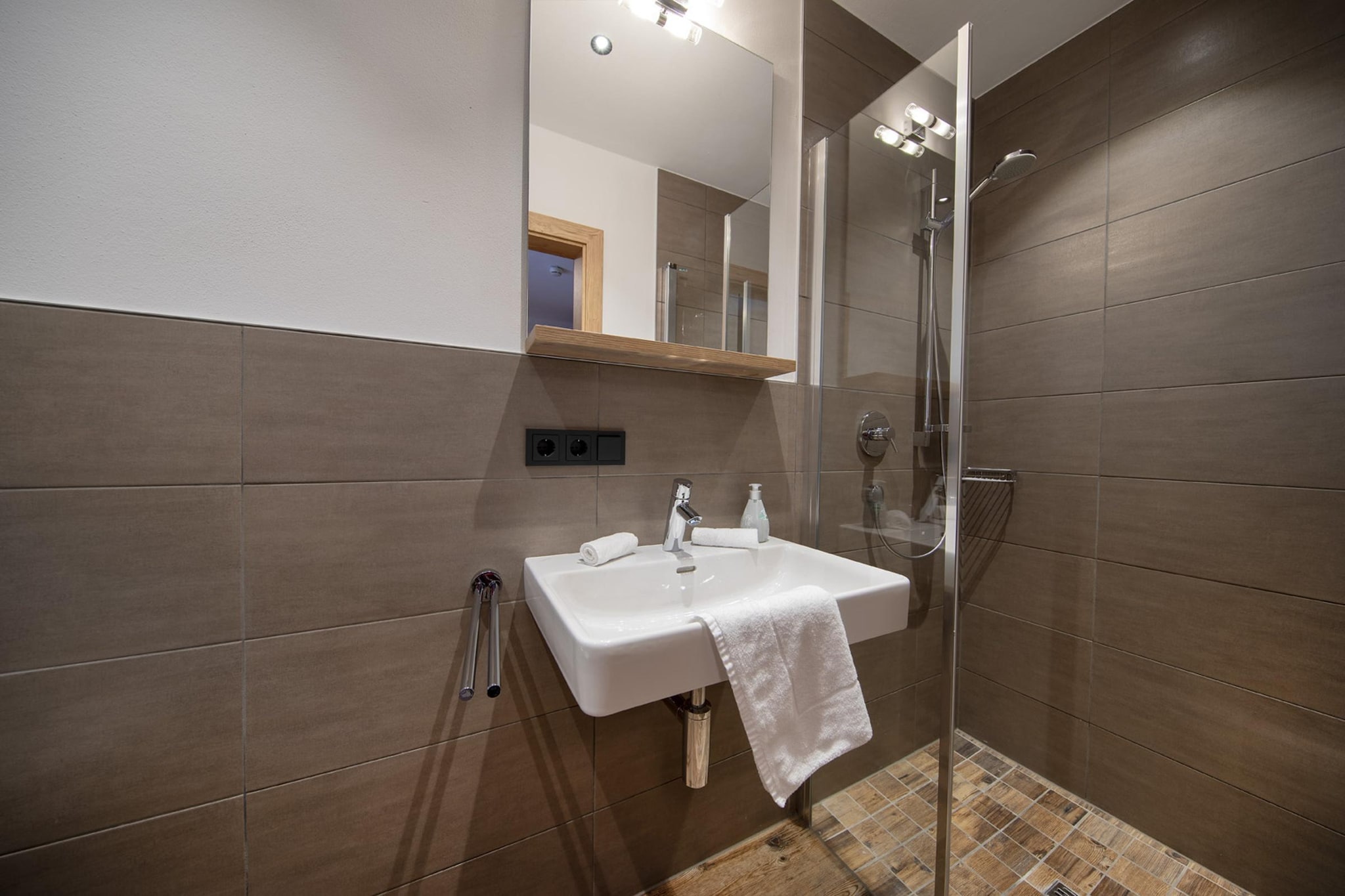 Nationalpark Chalet Larmkogel-Badkamer