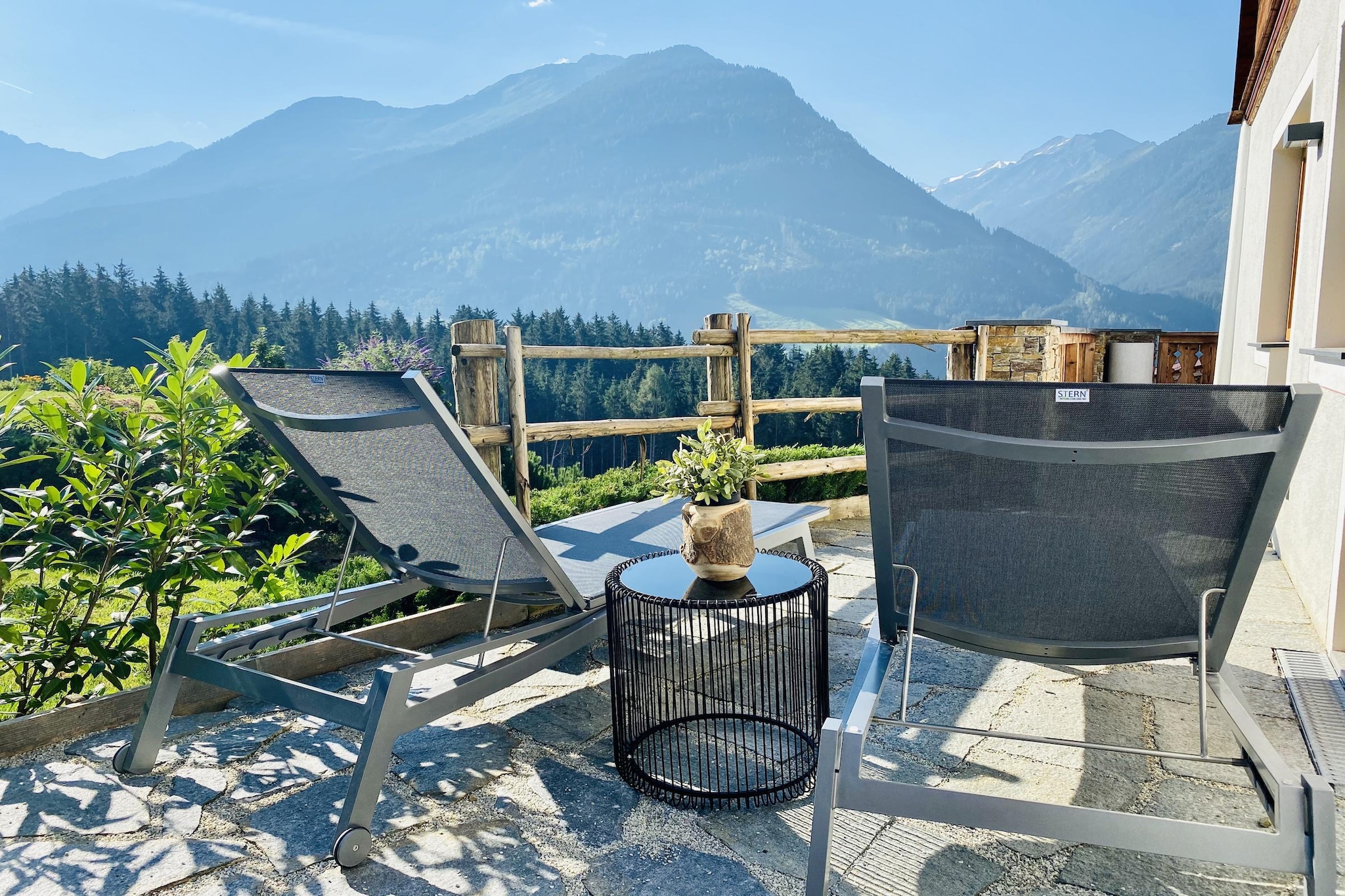 Nationalpark Chalet Weissspitze-Terrasbalkon
