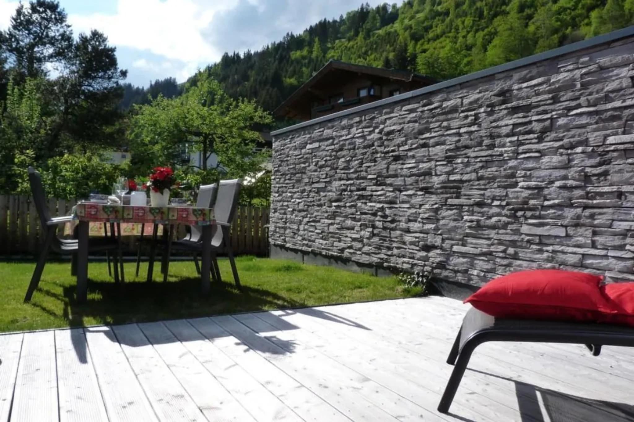 Residenz Wildkogelbahnen Top 7 - Gardens in summer