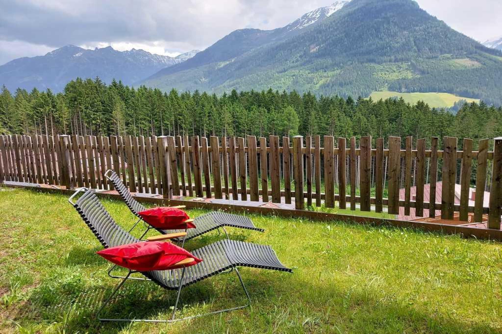 Nationalpark Chalet Kristallwand-Tuinen zomer