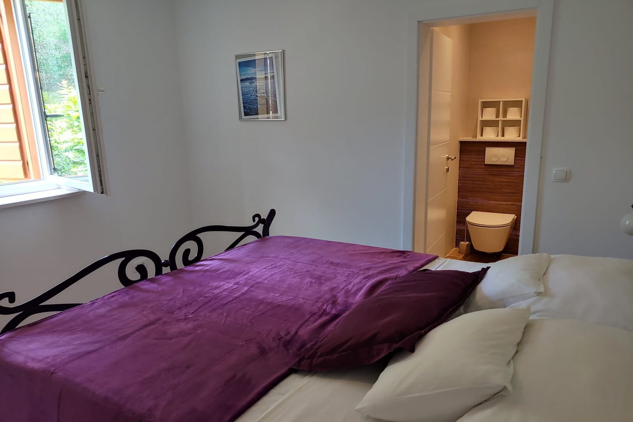 Three Bedroom Apartment with Terrace-Slaapkamer