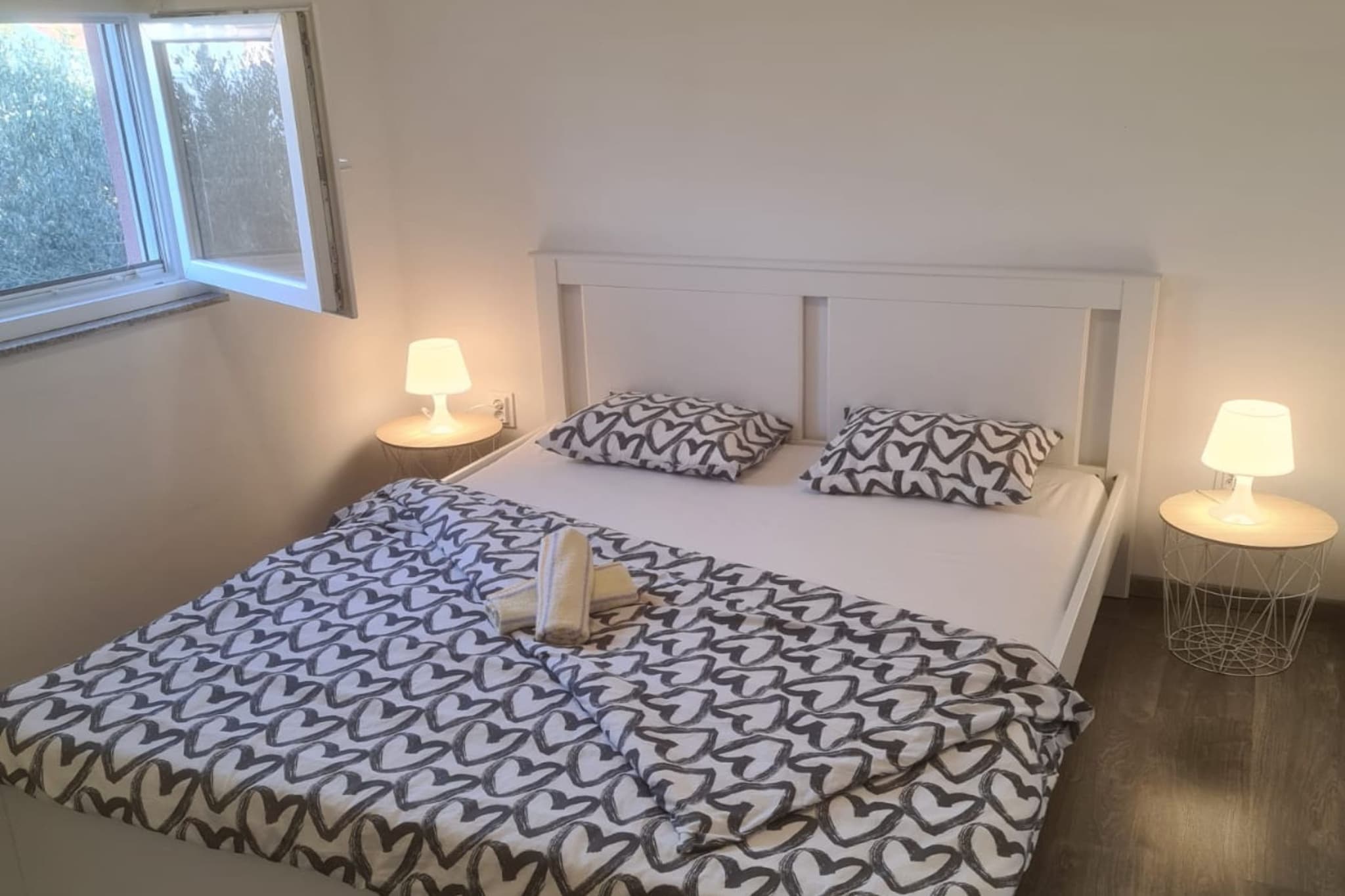 Apartments Rubbi - Two Bedroom Apartment with Terrace-Bedroom