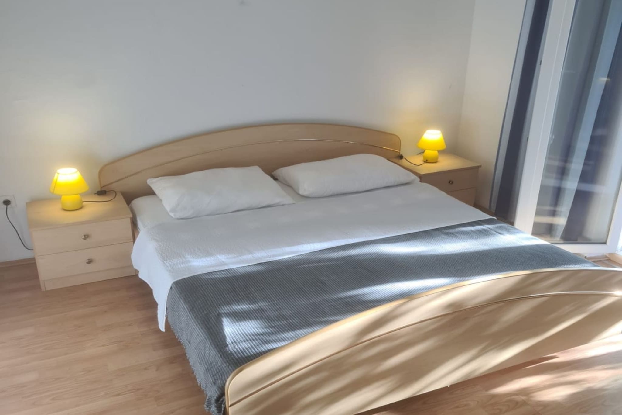 Apartments Rubbi - Three Bedroom Apartment with Terrace-Bedroom