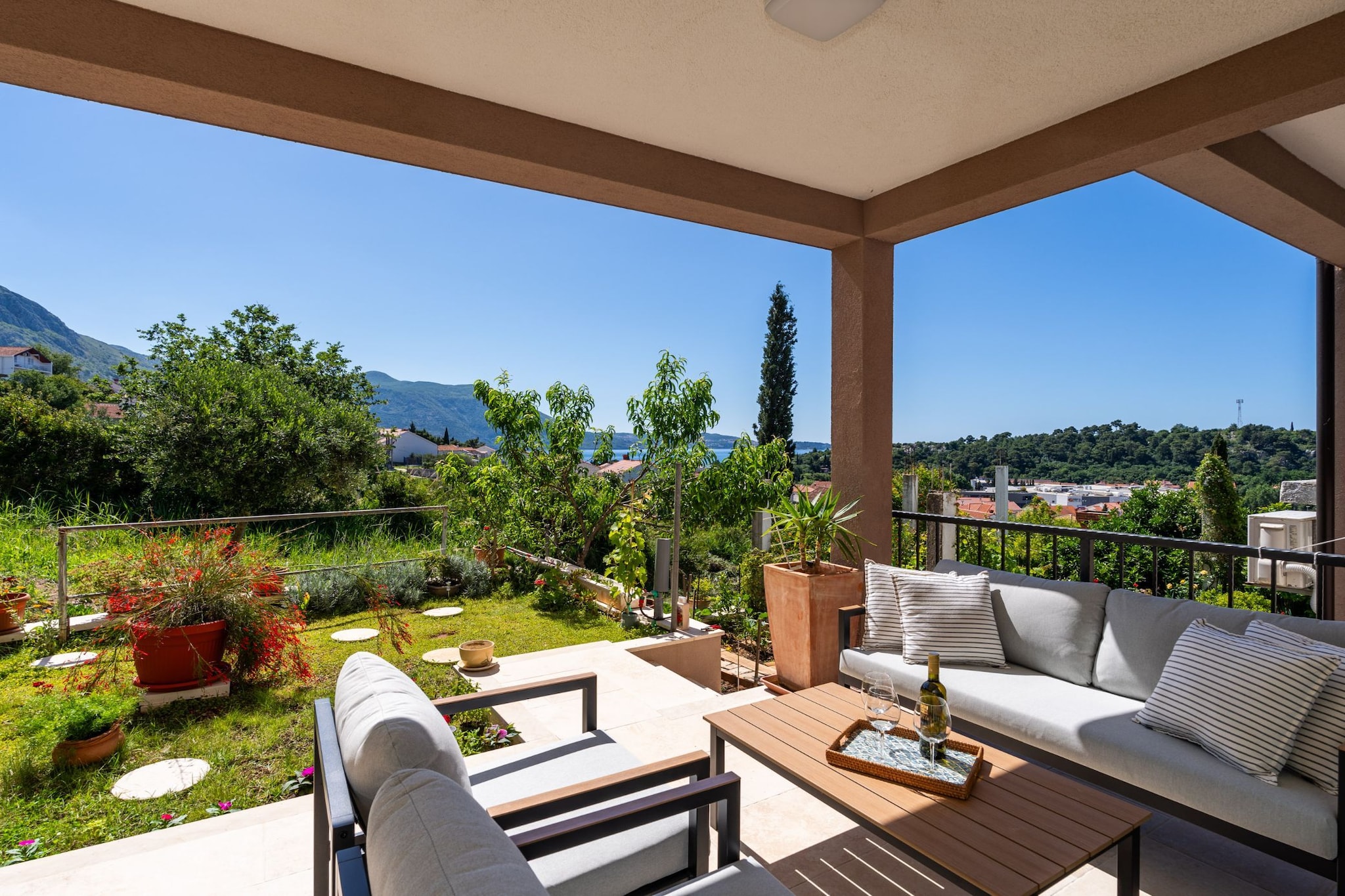 Apartment Bella Vista - Two Bedroom Apartment with Sea View-Terrasse