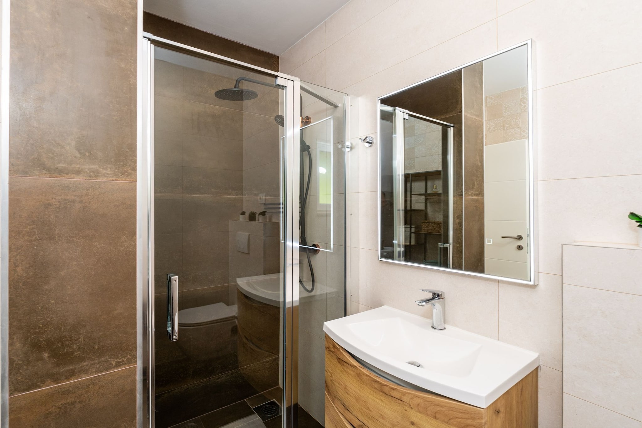 Apartment Bella Vista - Two Bedroom Apartment with Sea View-Badezimmer