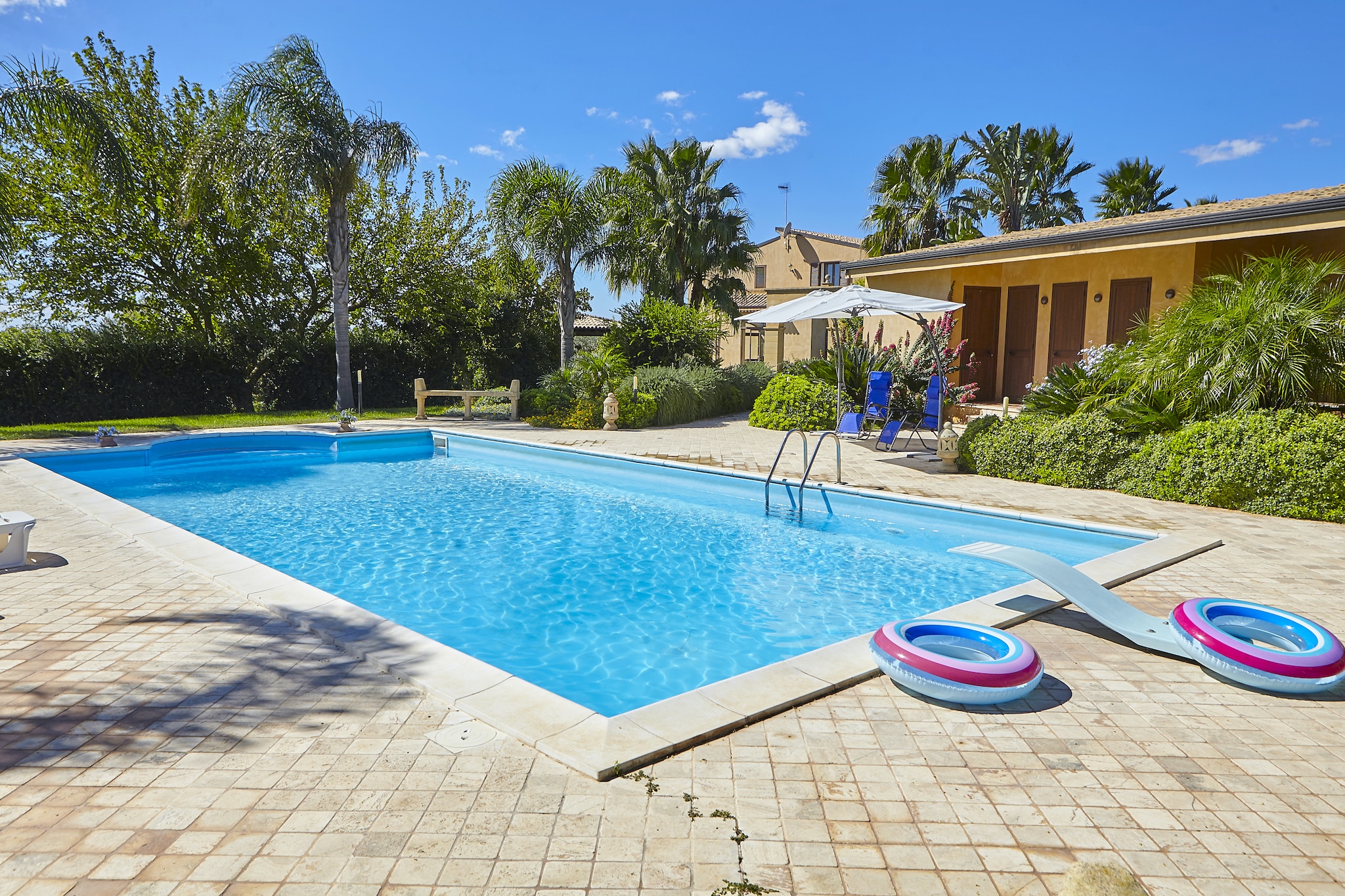 Villa in Selinunte with Pool & Olive Groves