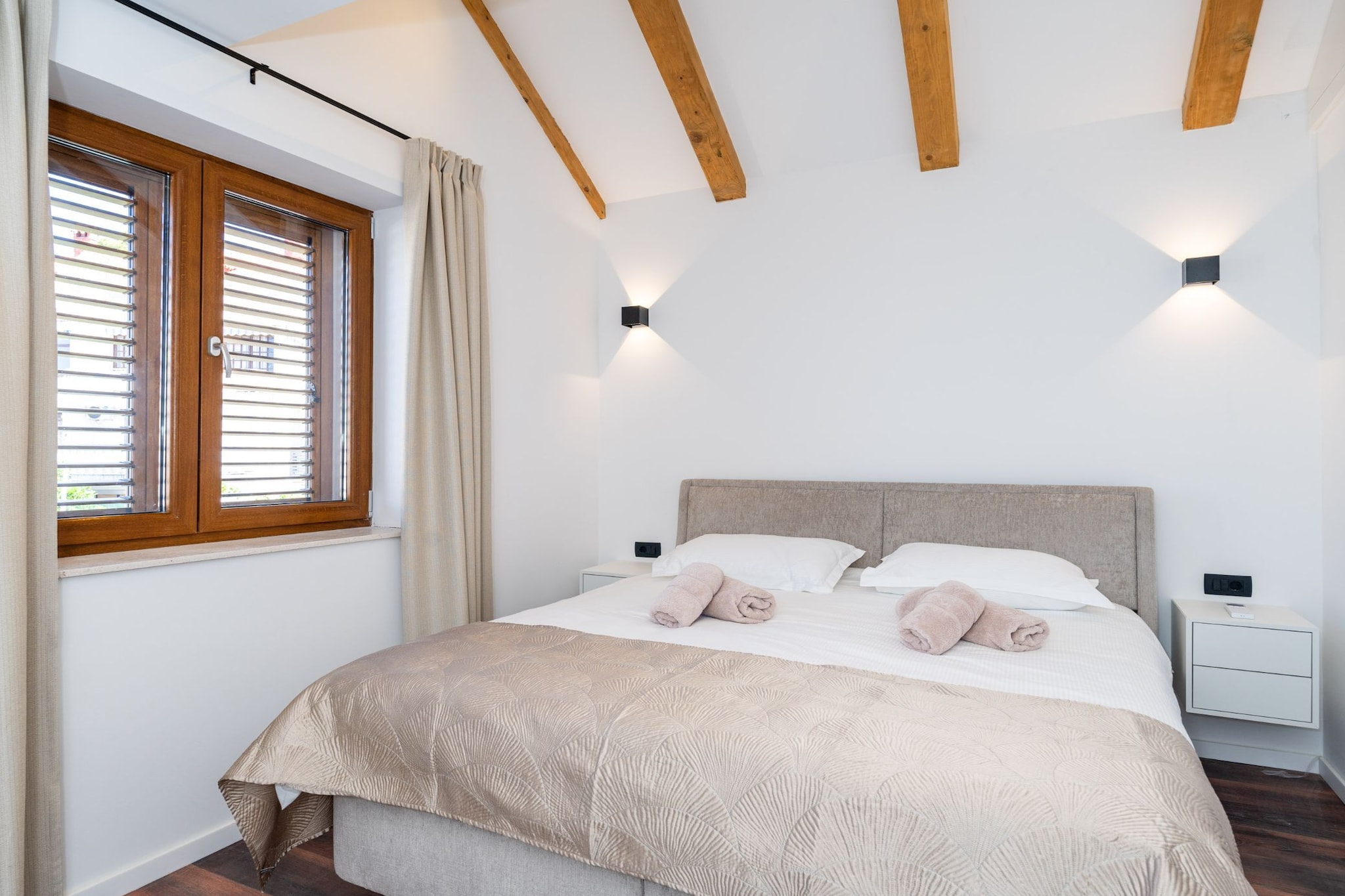 Apartment Sunset Cavtat- Two Bedroom Apartment with Balcony-Schlafzimmer