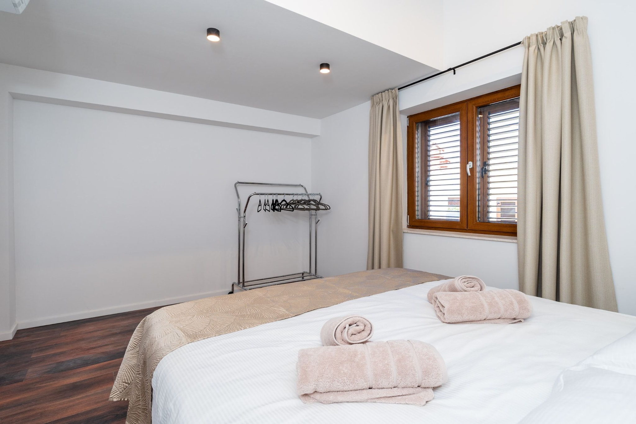 Apartment Sunset Cavtat- Two Bedroom Apartment with Balcony-Schlafzimmer