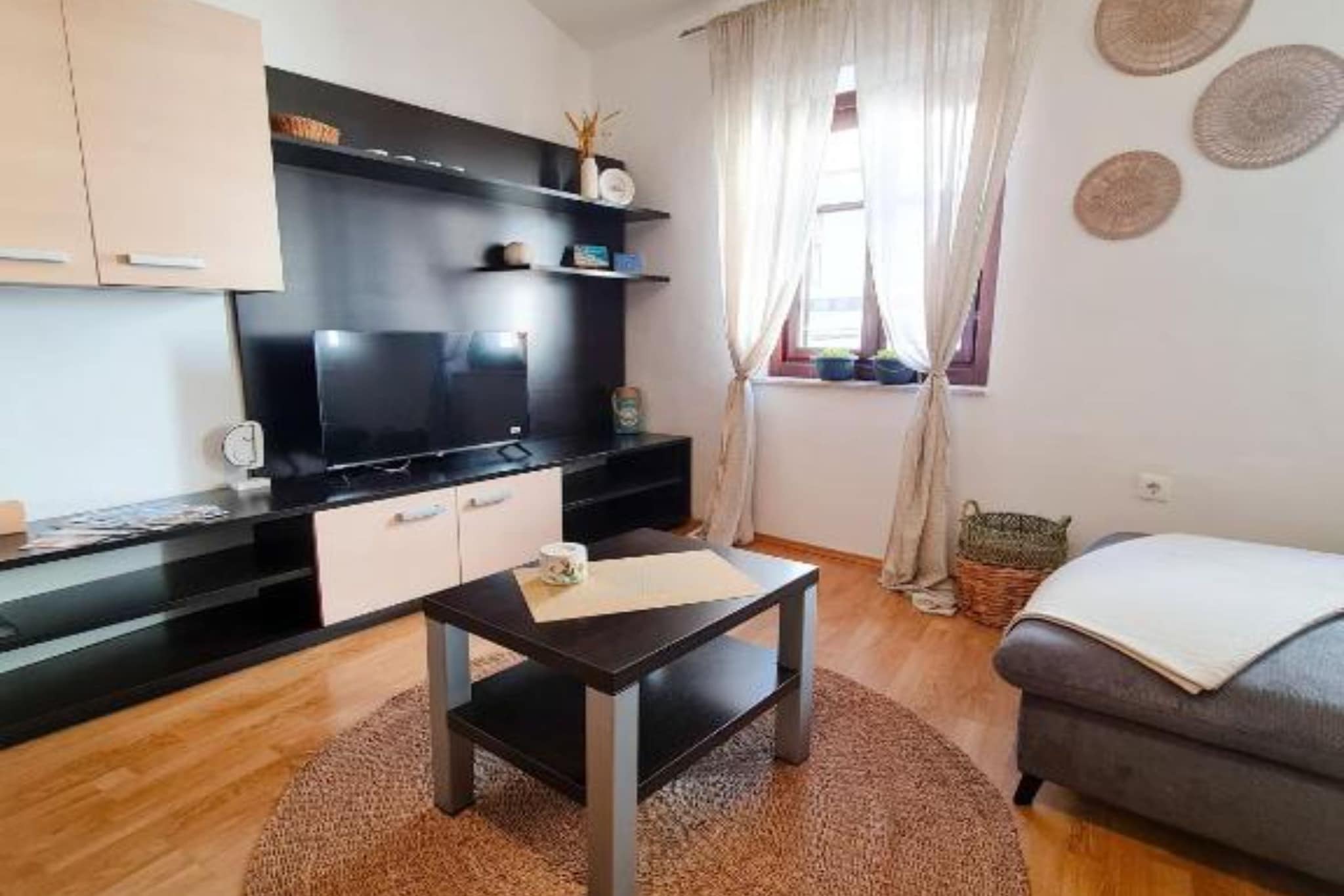 Shadow of Nehaj - Two Bedroom Apartment with Mountin View-Salon