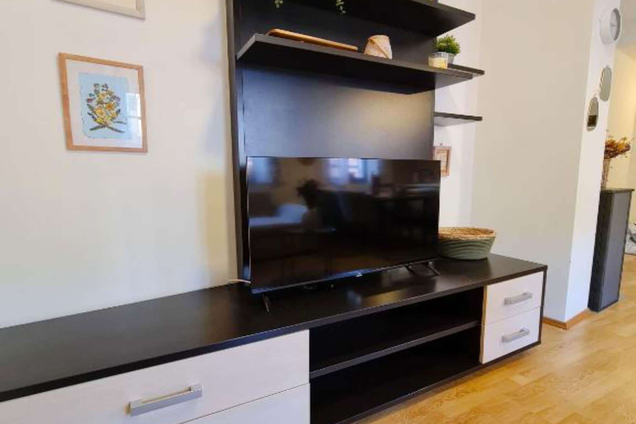 Shadow of Nehaj - Two Bedroom Apartment with Mountin View-Salon