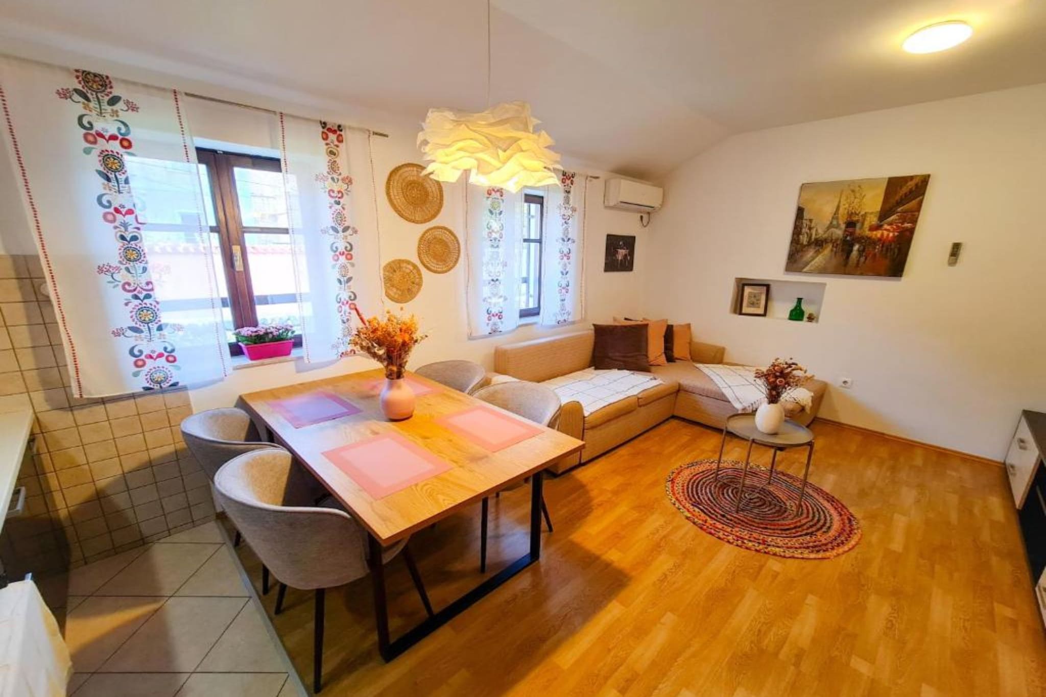 Shadow of Nehaj - Two Bedroom Apartment with Mountin View-Salle à manger
