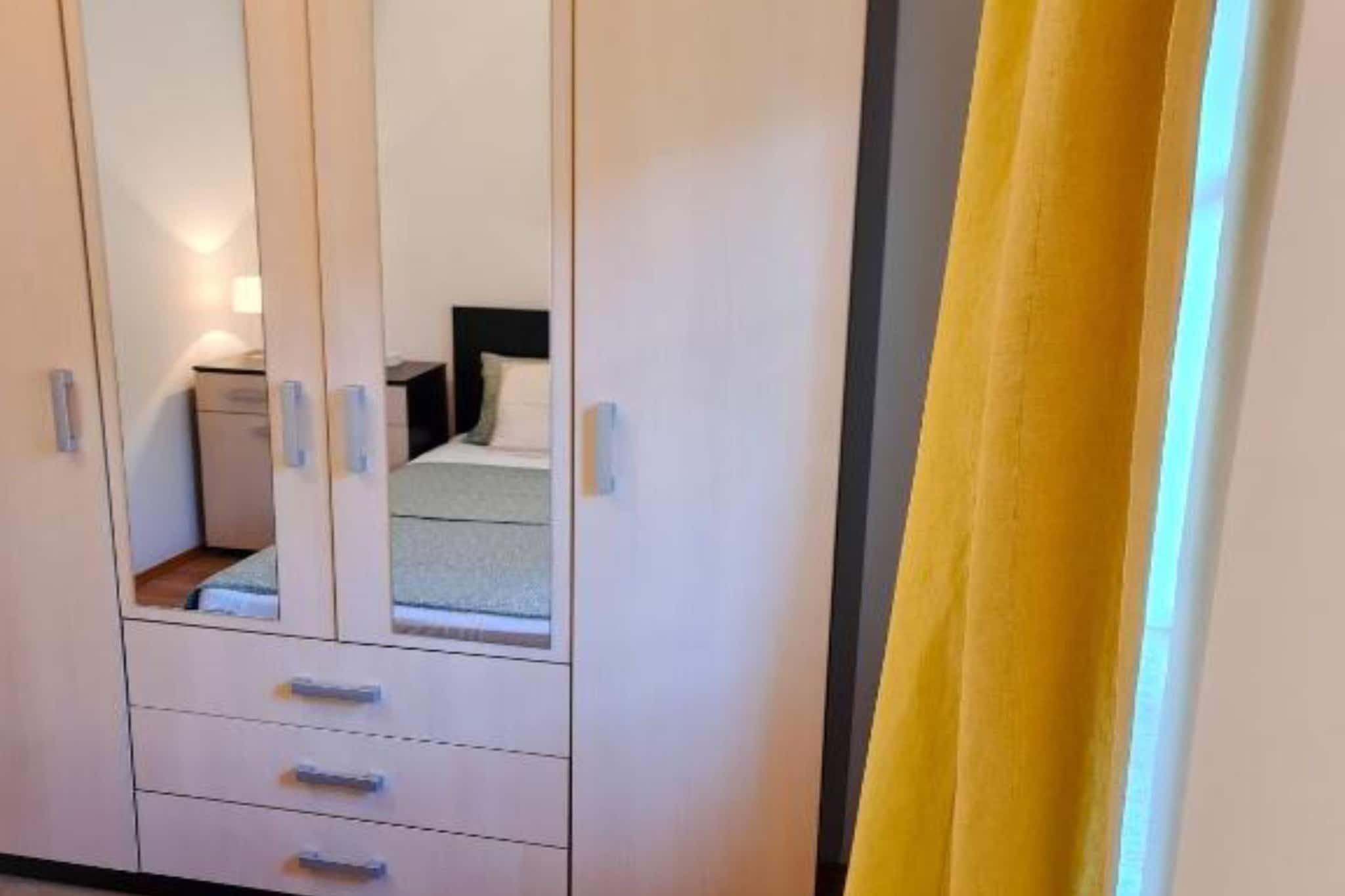 Shadow of Nehaj - Two Bedroom Apartment with Mountin View-Chambre