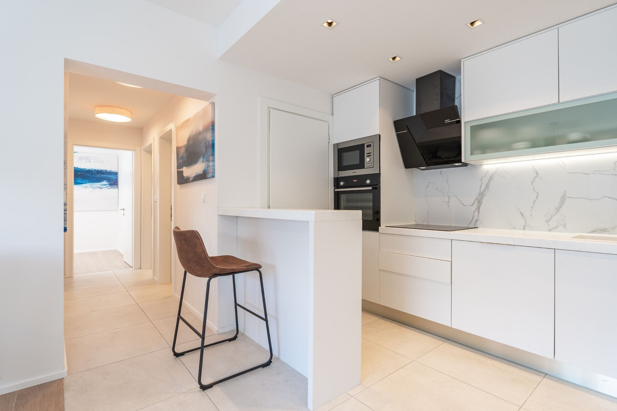 Apartment Marcus Mai - Two Bedroom Apartment with Balcony-Kitchen