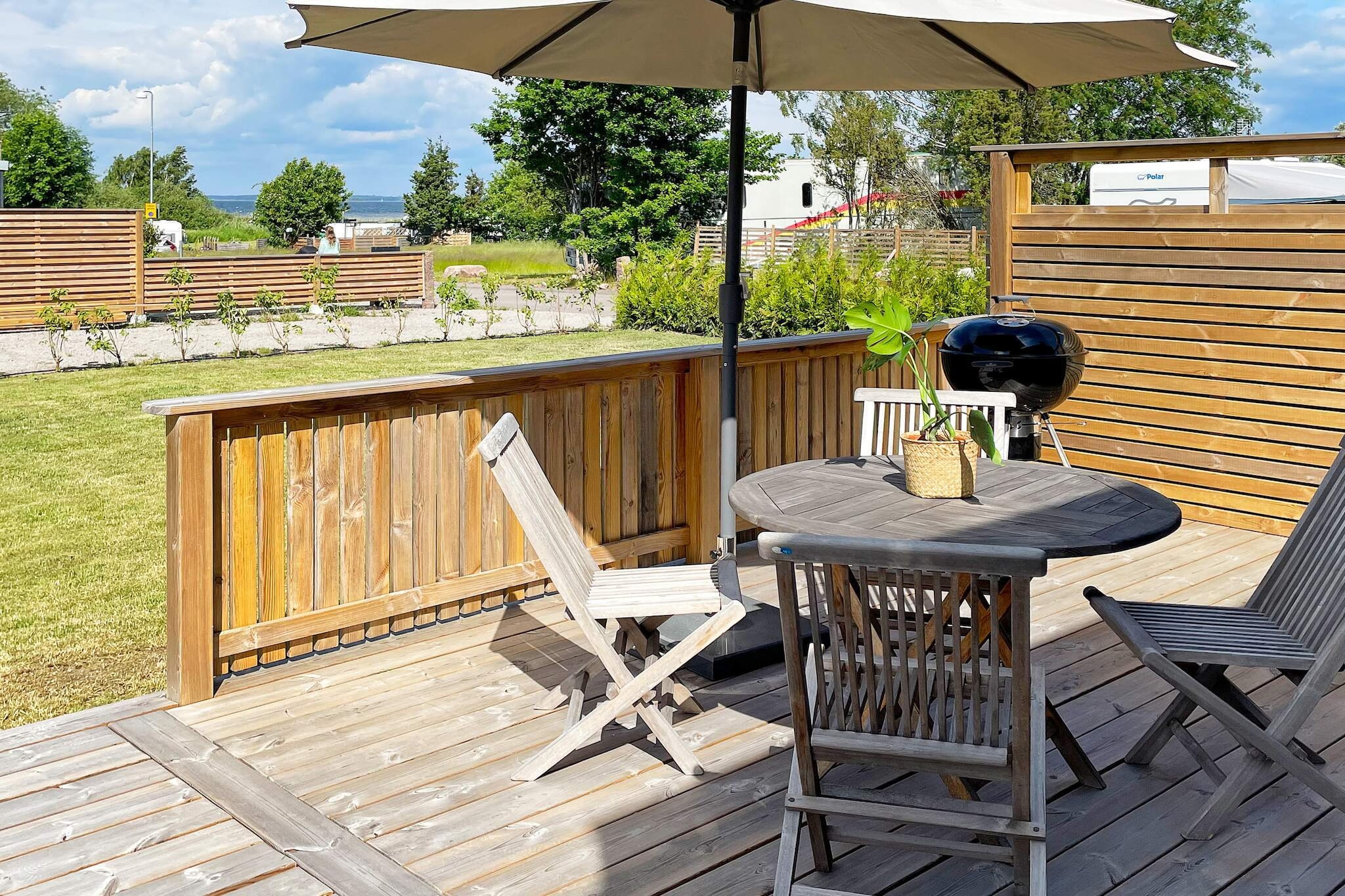 Internet Access DSL, Kitchen(stove(induction), coffee machine, oven, microwave, dishwasher, fridge-freezer), Living/bed room(TV), Living/bed room(double folding bed), bedroom(double bed), bedroom(2x single bed), bedroom(2x single bed), bathroom(washbasin, shower, toilet), bathroom(washbasin, shower, toilet), balcony, balcony, balcony, heating(electric), garden, garden furniture, garden furniture, parking, air to water heatpump