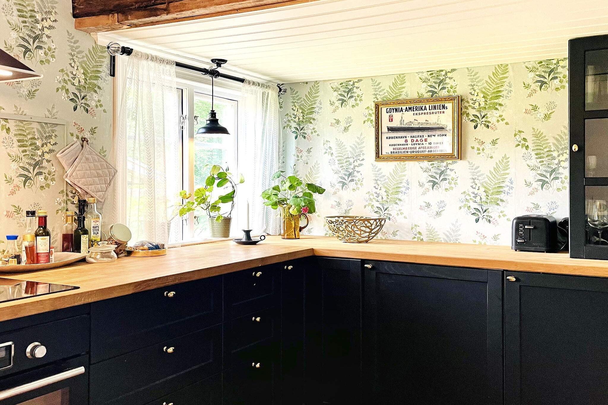 4 star holiday home in Ljungskile - Indoor
