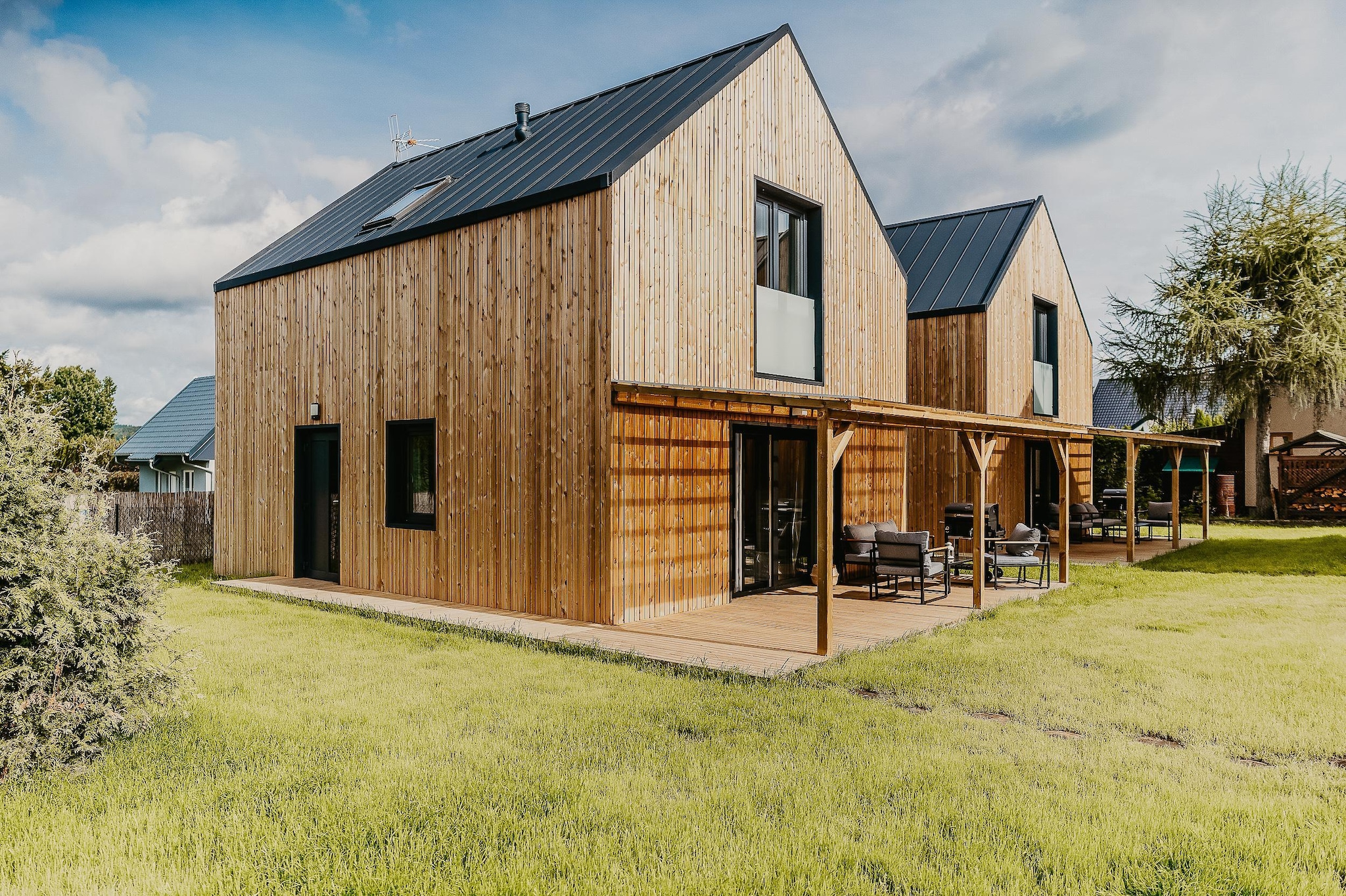 Holiday Home by Lake Żarnowieckie with Jacuzzi