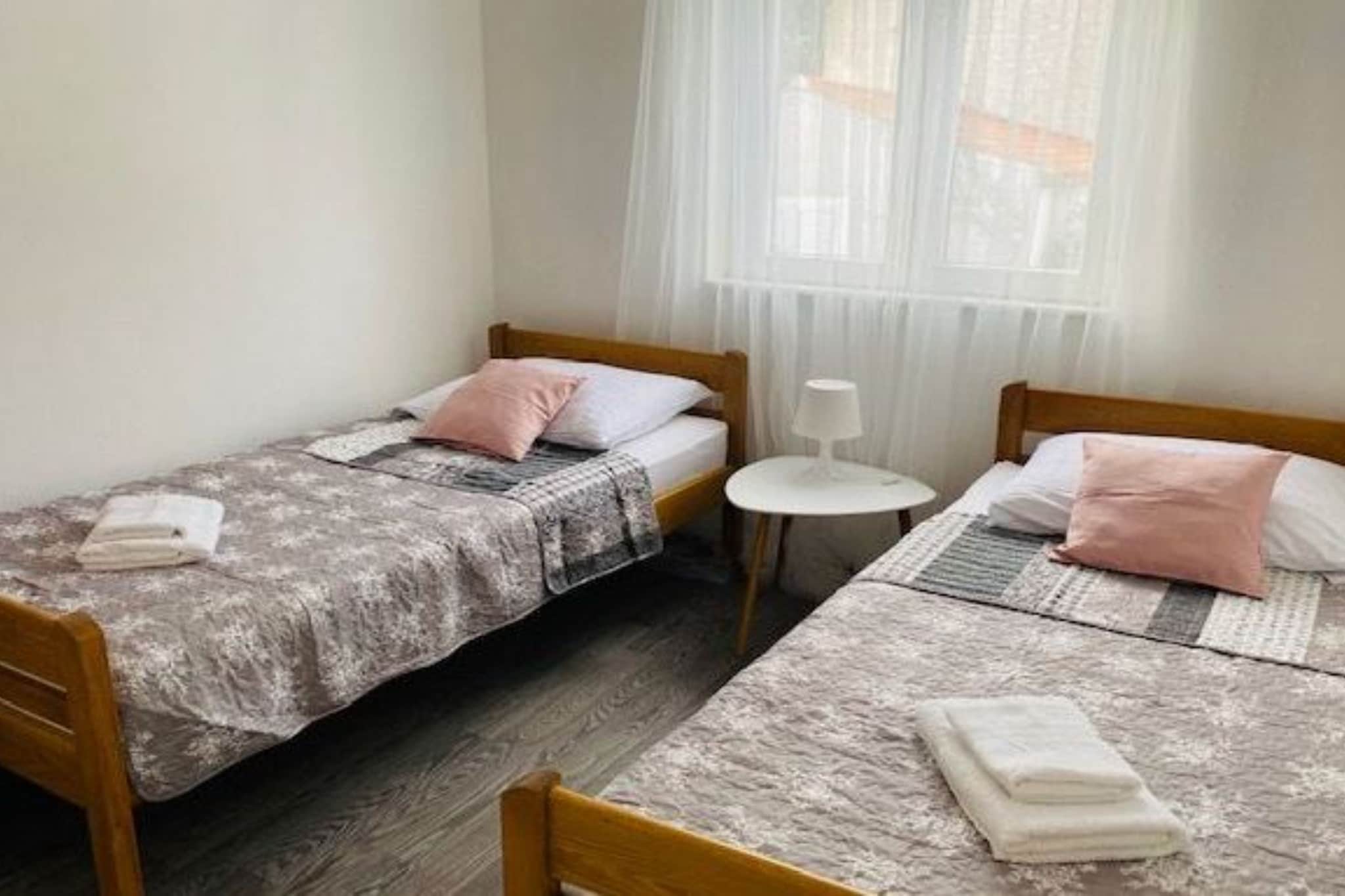 Villa Brazza - Two Bedroom Apartment A2-Schlafzimmer