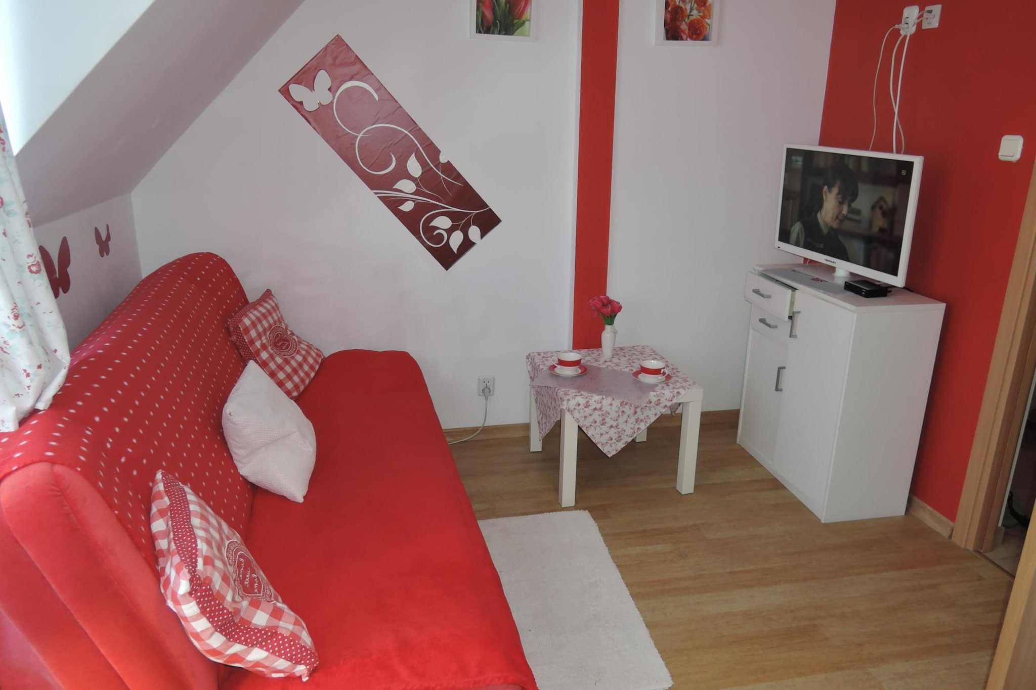 We invite you to relax in DziwnÃ³wek. Our holiday home is only 100 meters from the center of DziwnÃ³wek. We are only 150 meters to the clean, wide beach, and only 200 meters to the KamieÅ„ski Reservoir.
We offer our guests a comfortable stay in 2-person studios (room with bathroom). 

For a symbolic amount (PLN 5 per person), we rent on site: deckchairs, screens, umbrellas and Nordic Walking poles.
The property has a large terrace and a special barbecue area. Guests also have access to the Internet.
We also provide a fenced parking lot.

DziwnÃ³wek is one of the most frequently visited towns by the sea. Sea water in this region is not contaminated with industrial pollution and is considered the cleanest in Pomerania.

DziwnÃ³wek is an ideal place for water sports. There is a Winsurfing School in the town for both beginners and advanced surfers.

DziwnÃ³wek is also a paradise for anglers who can fish both in the Baltic Sea and in the KamieÅ„ski Reservoir. The water in the Lagoon is sometimes salty because, during strong winds, sea water retreats towards the lagoon instead of going deep into the sea. Therefore, in the town we can catch saltwater and freshwater fish species.

One kilometer from DziwnÃ³wek, in Wrzosowo, there is the Baltic Dinosaur Park. It is an ideal place for the whole family, focused on active outdoor recreation.