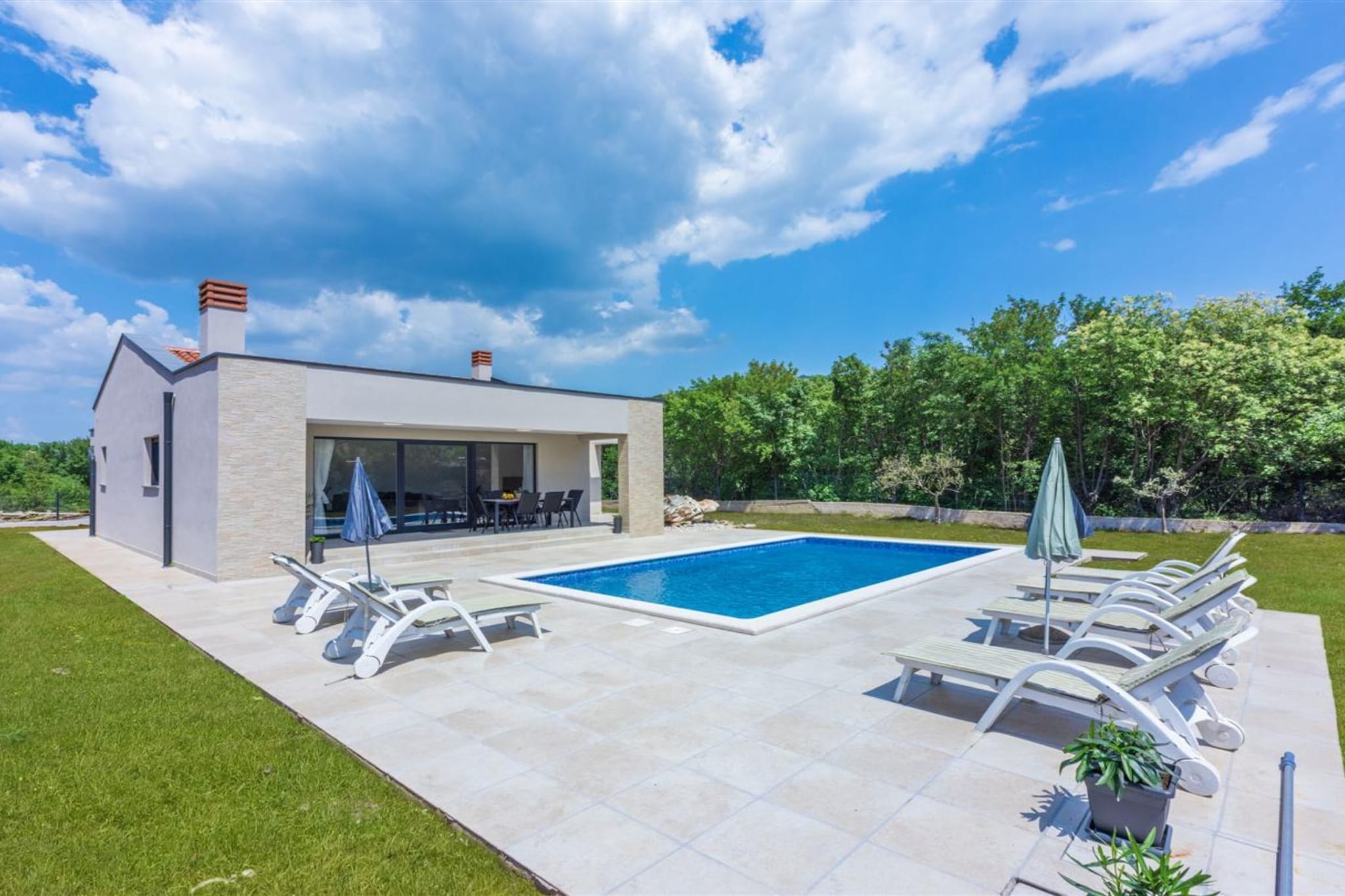 Three Bedroom Villa with Swiming Pool-Schwimmbad