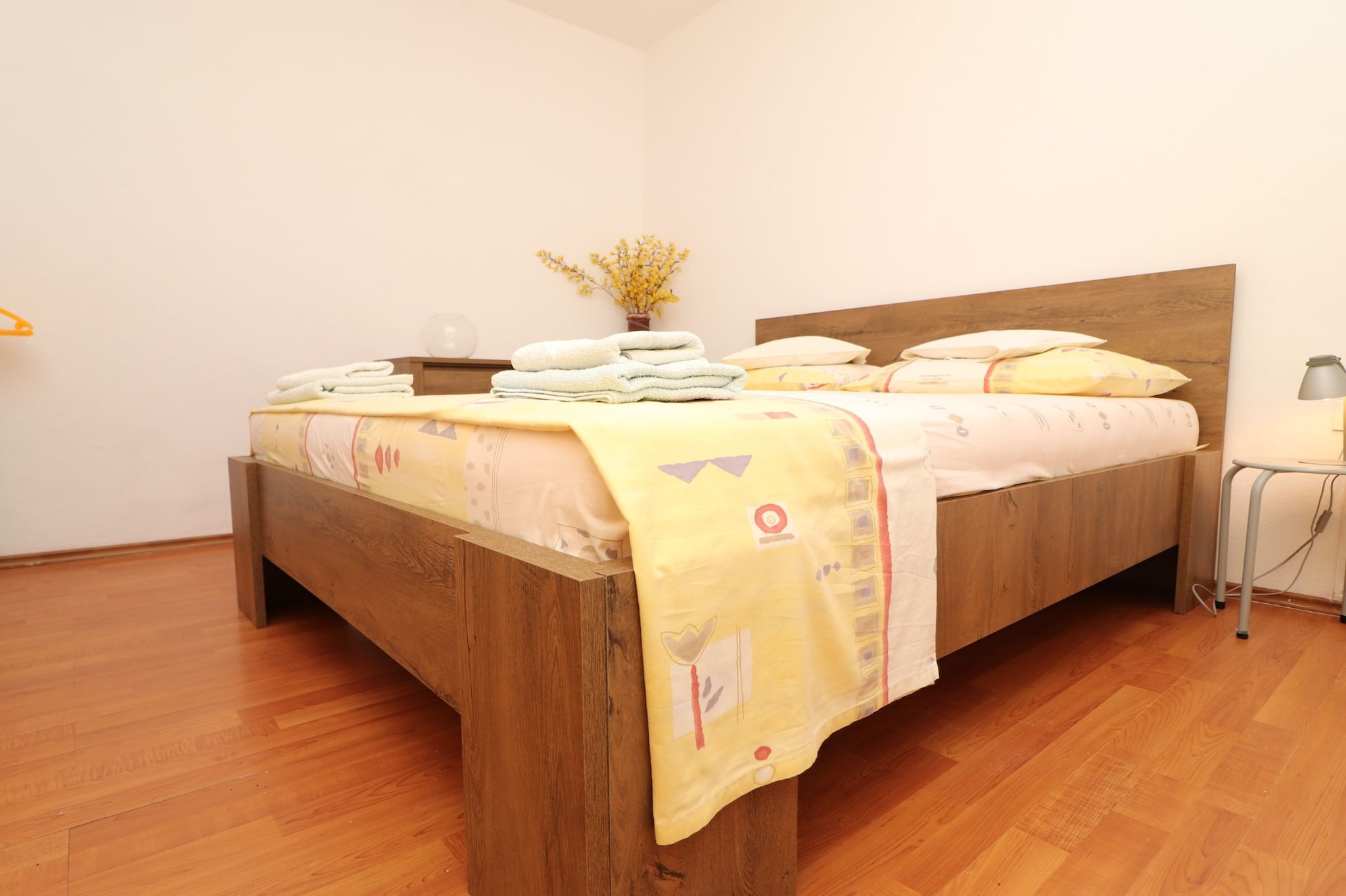 Apartments Karbuni By The Sea - Two Bedroom Apartment with Terrace and Sea View - (A1) U REDU-Schlafzimmer