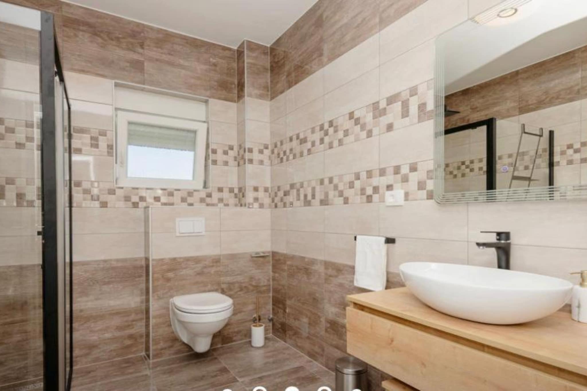 Villa Rest for the soul - Four Bedroom Villa-Chambre