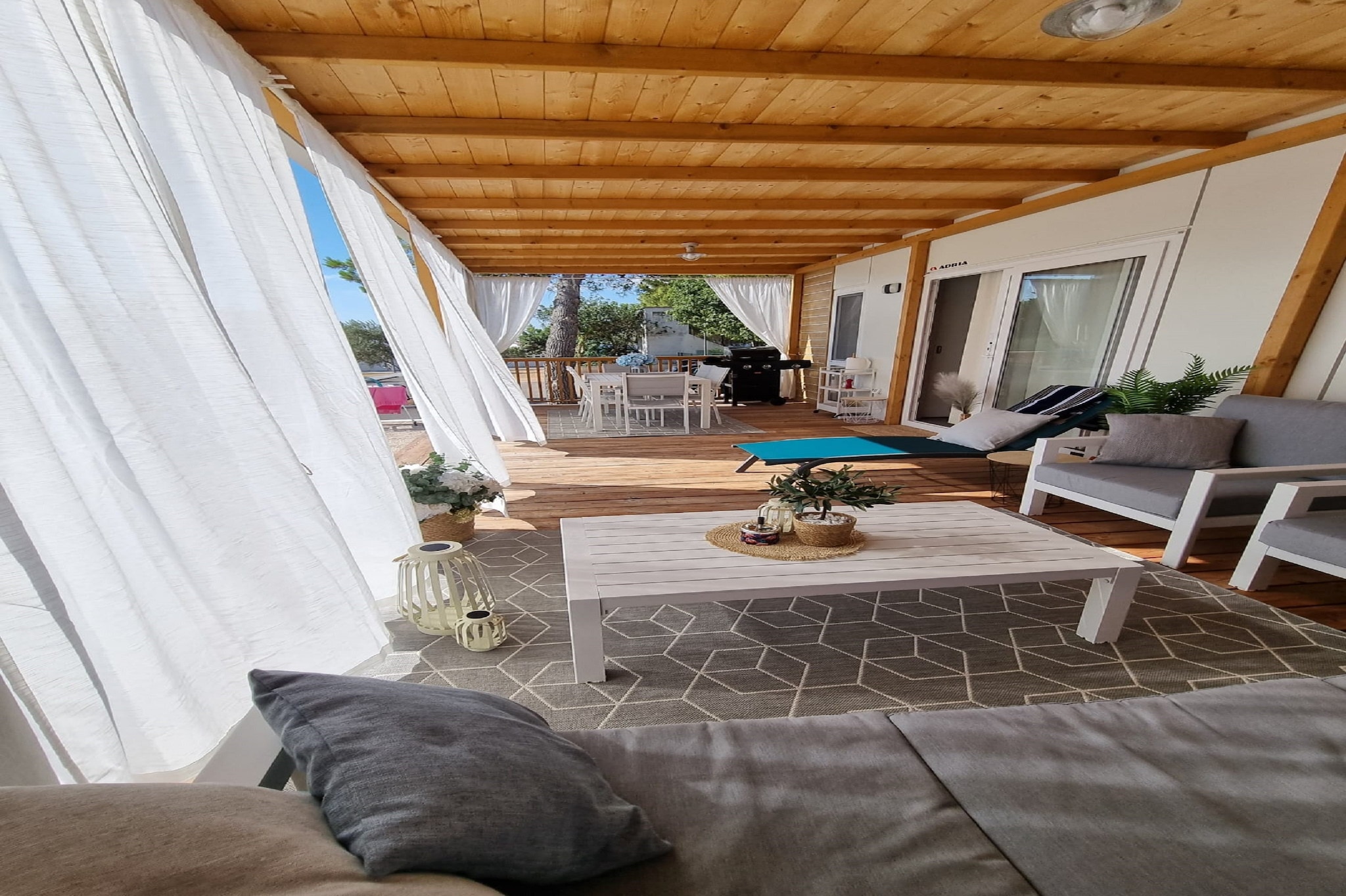 Blue Charm Mobile Home - Two Bedroom Mobile Home ( M10)-Außenbereich