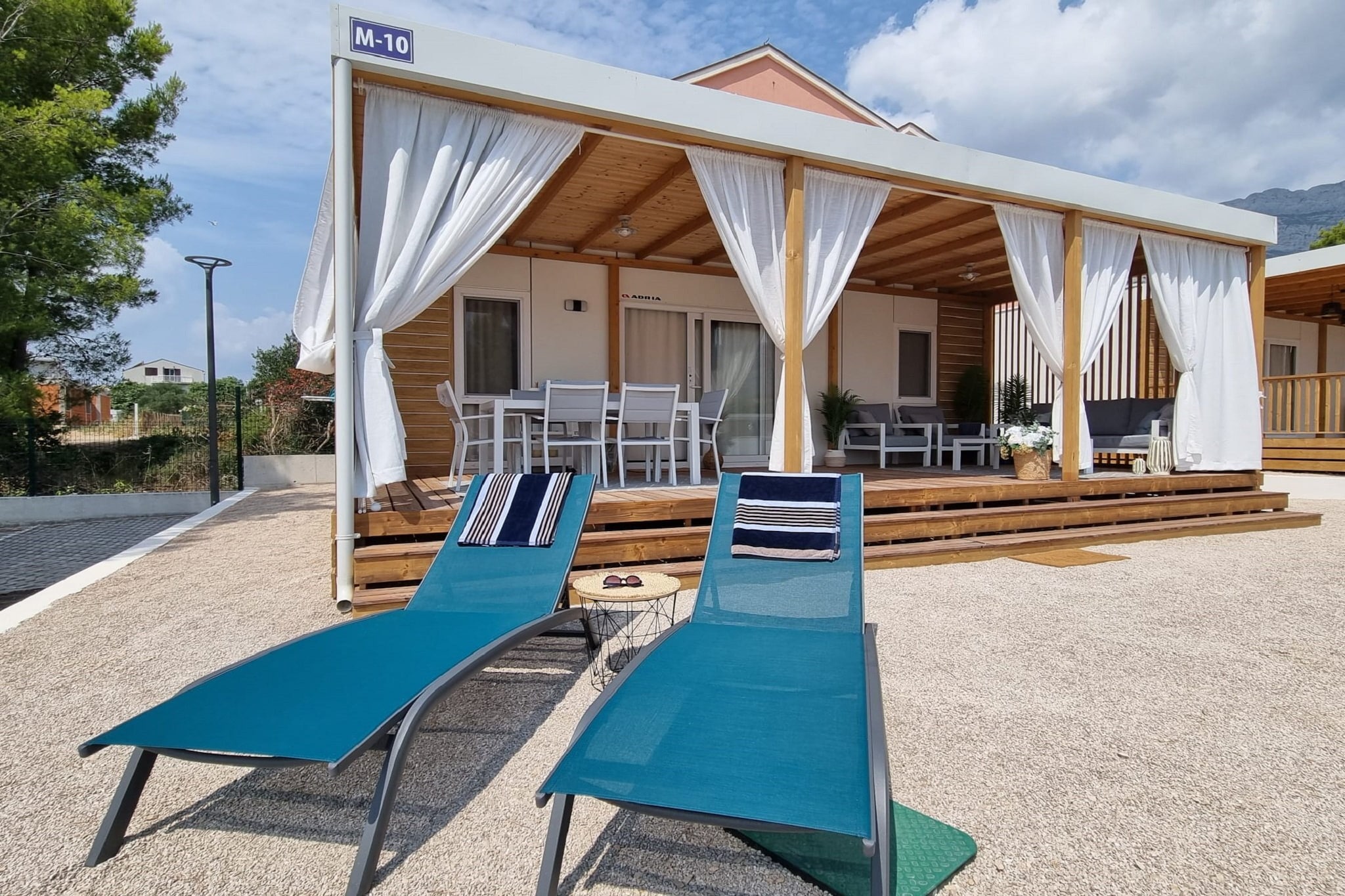 Blue Charm Mobile Home - Two Bedroom Mobile Home ( M10)-Außenbereich