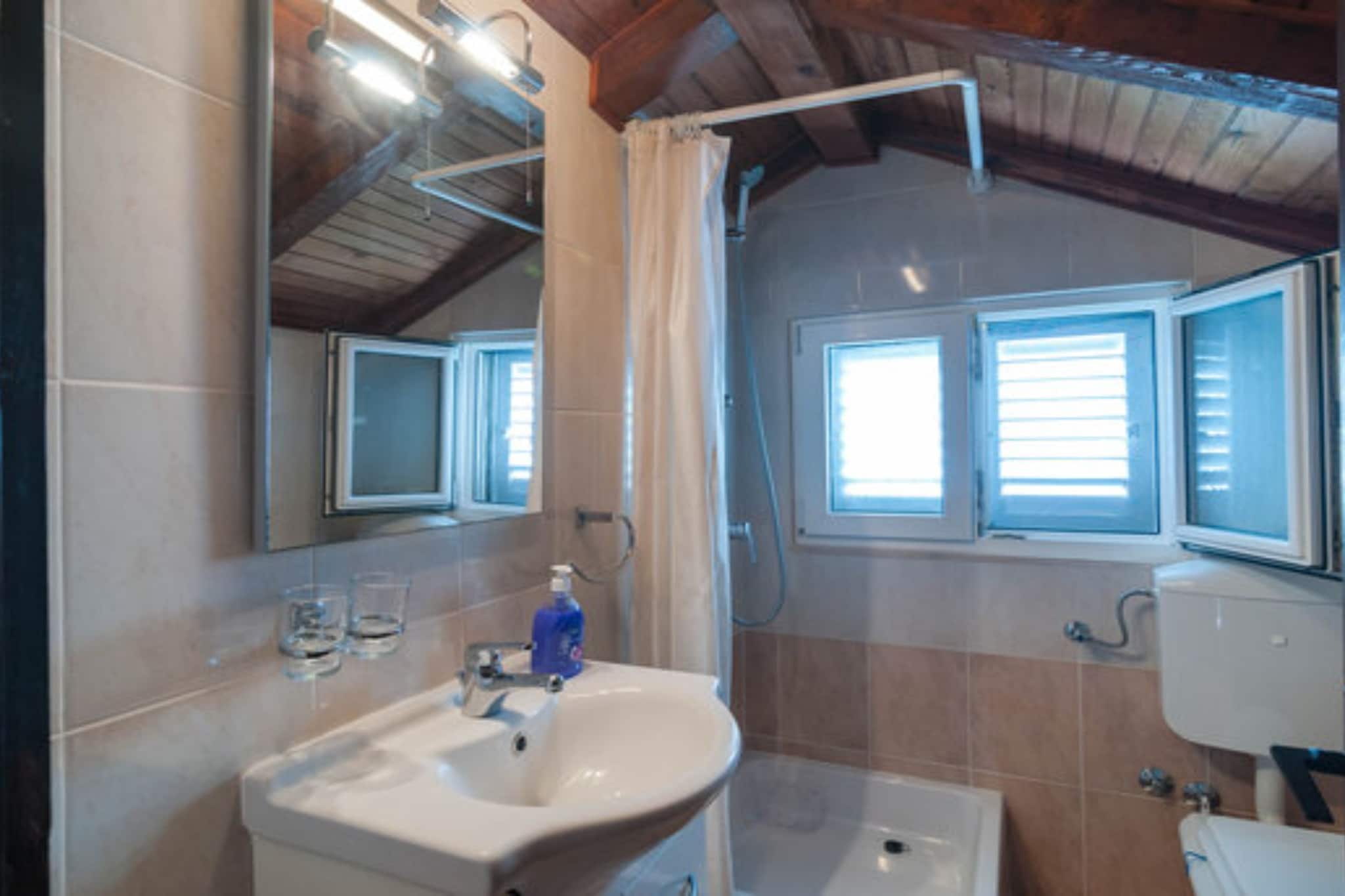 Holiday Home Aurora - Three bedroom Holiday Home-Badezimmer