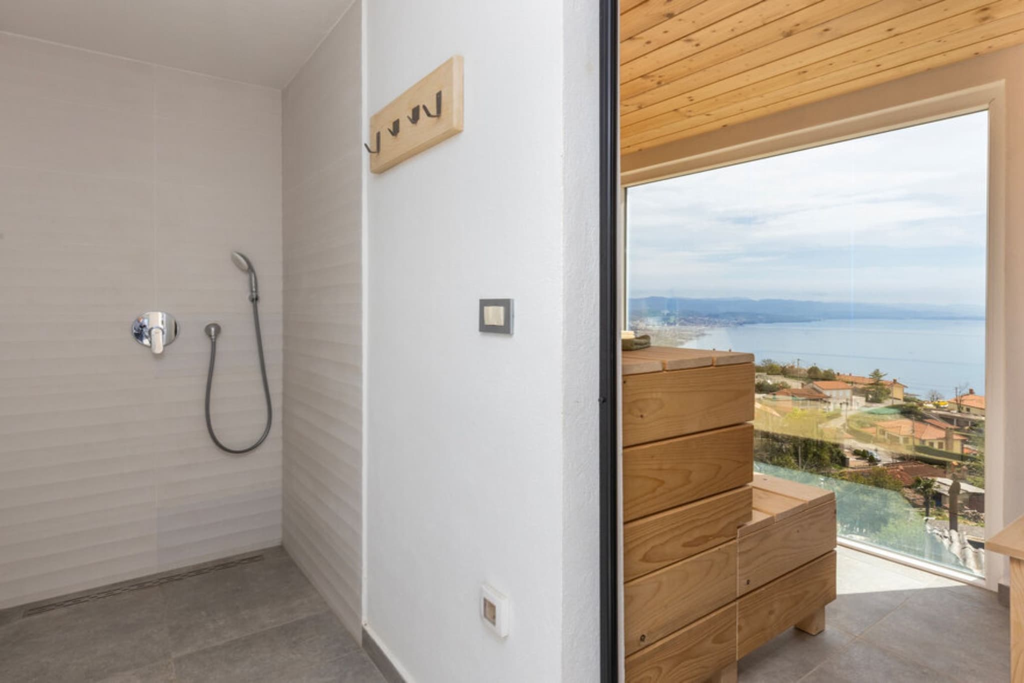 Apartments Bregha - One Bedrom Apartment with Terrace-Bathroom
