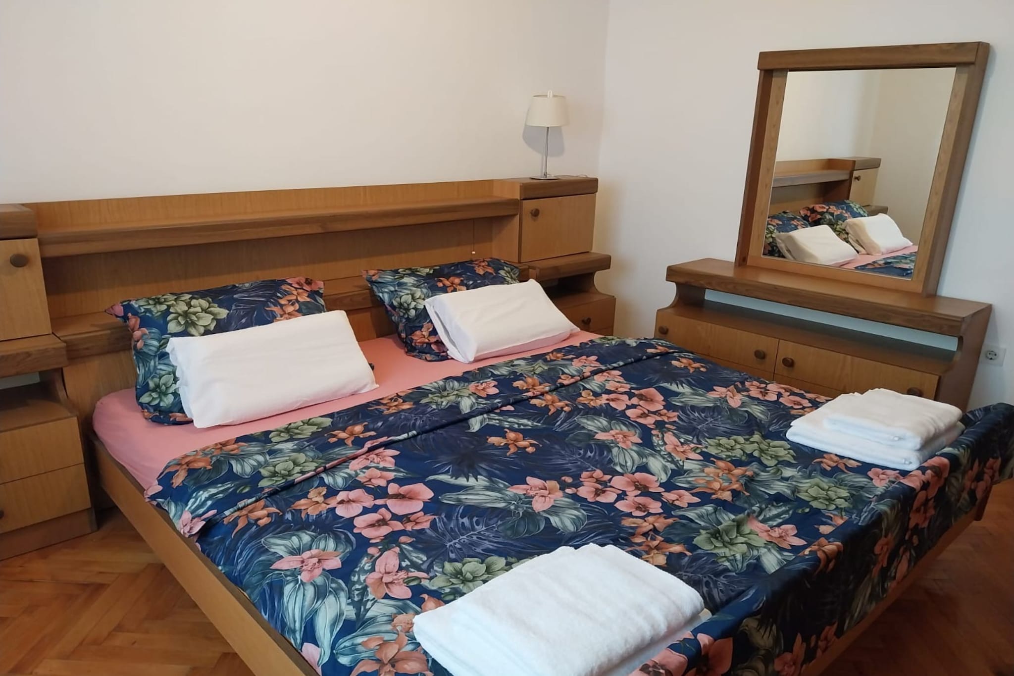 Holiday Home Marina - Two Bedroom Holiday Home with Terrace
