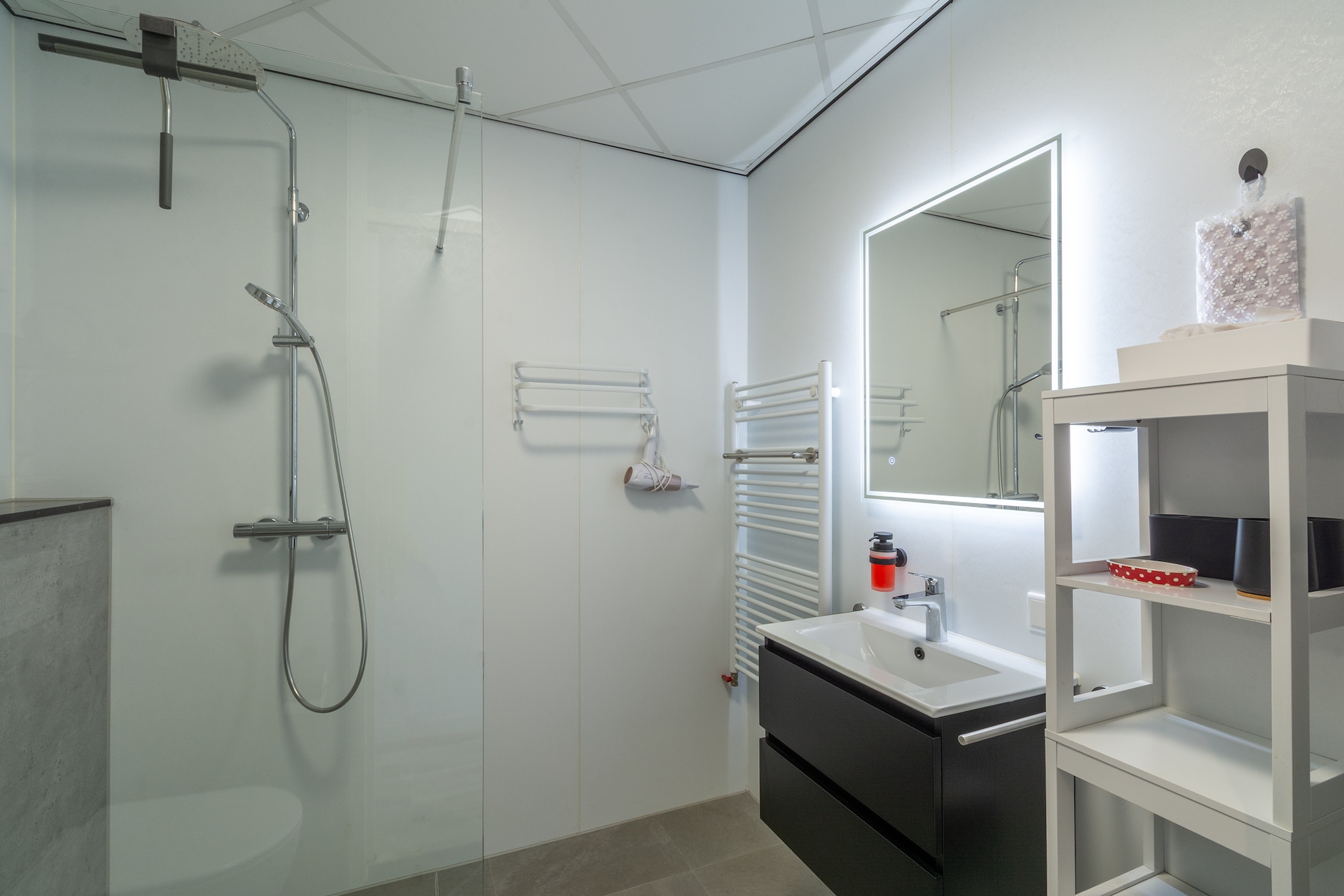 Strandslag 103-Badkamer