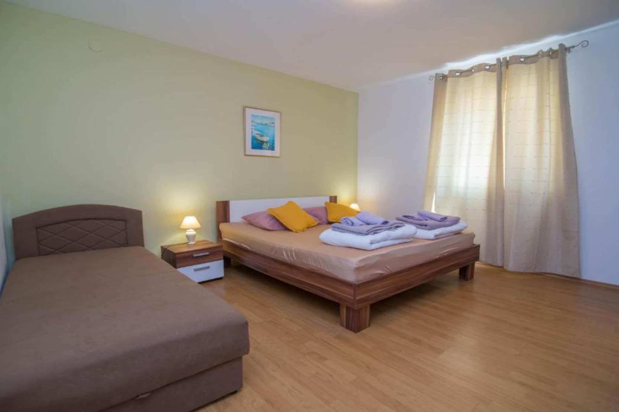 Apartments Bonic - Two Bedroom Apartment with Balcony (APP 3)