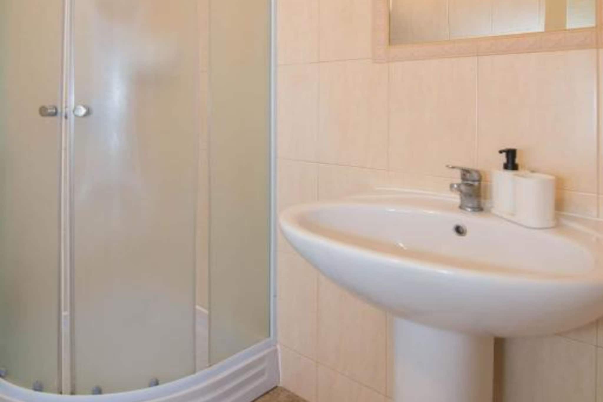 Apartments Bonic - Two Bedroom Apartment with Balcony (APP 3)-Bathroom