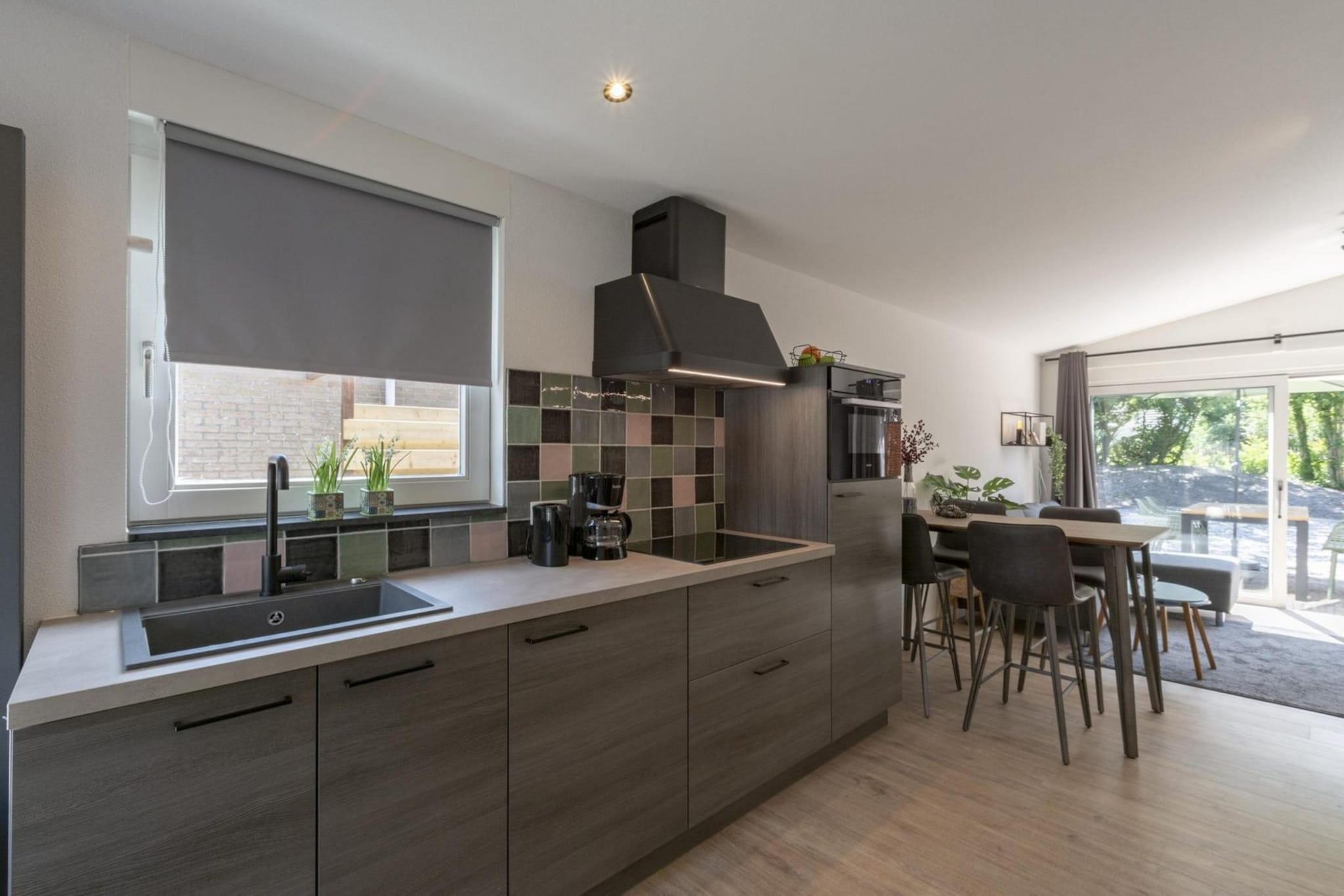 De Blenck 29-Image-tags.