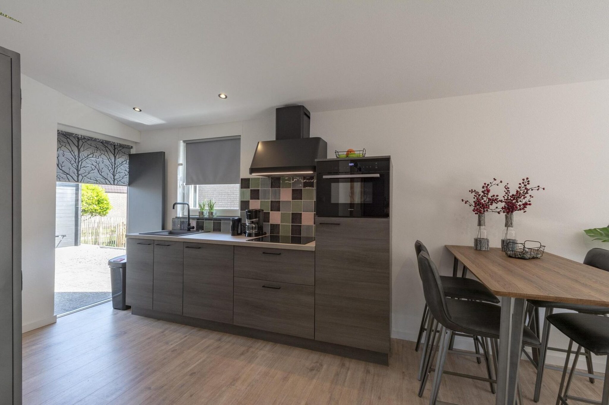 De Blenck 29-Image-tags.