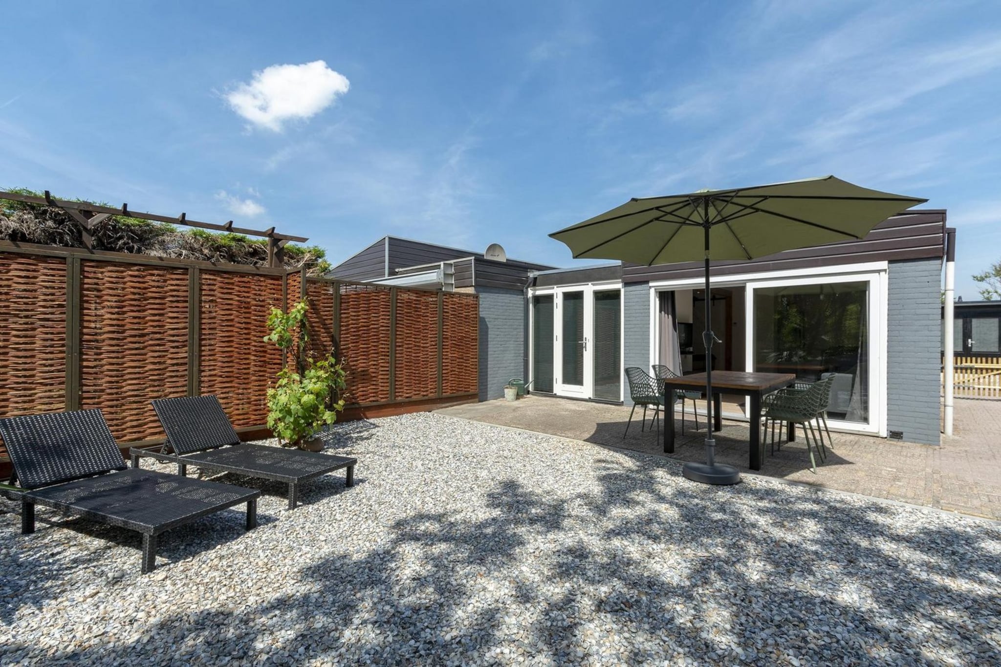 De Blenck 29-Image-tags.