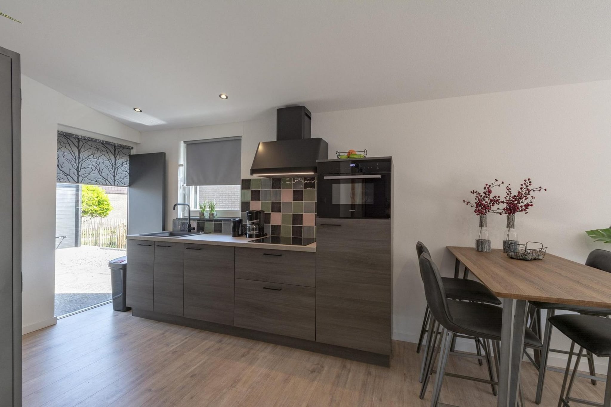 De Blenck 29-Image-tags.